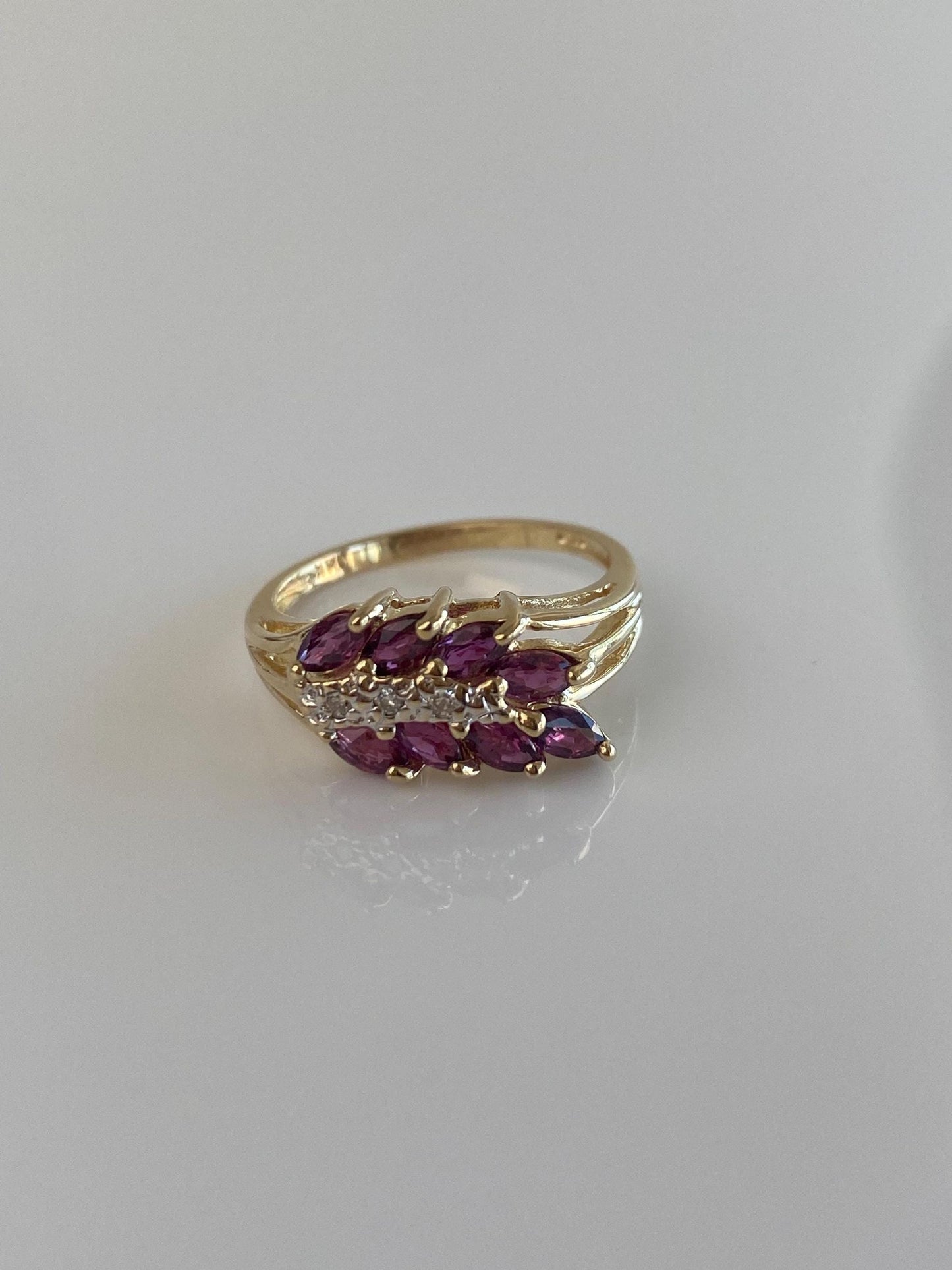 Vintage Solid 14k White & Yellow Gold Ruby Diamonds Ring - Size 5.5