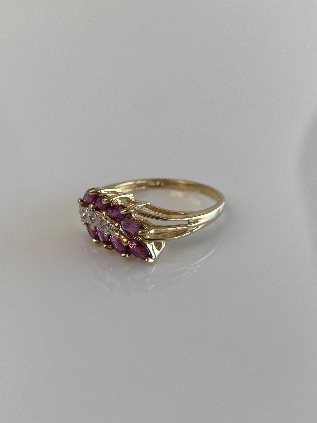 Vintage Solid 14k White & Yellow Gold Ruby Diamonds Ring - Size 5.5