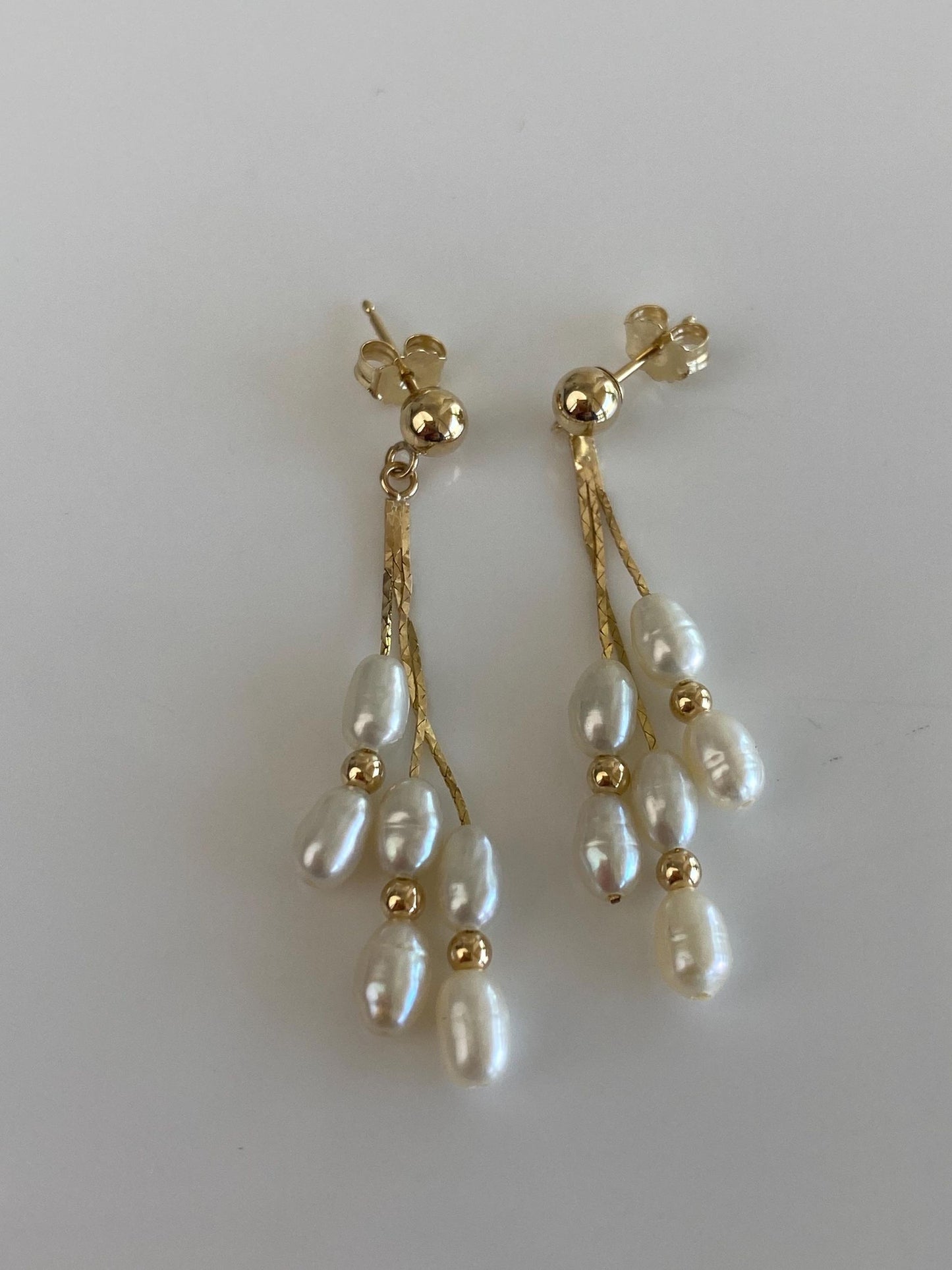 Vintage Solid 14k Yellow Gold Pearls Triangle Link Chain Fringe Stud Earrings