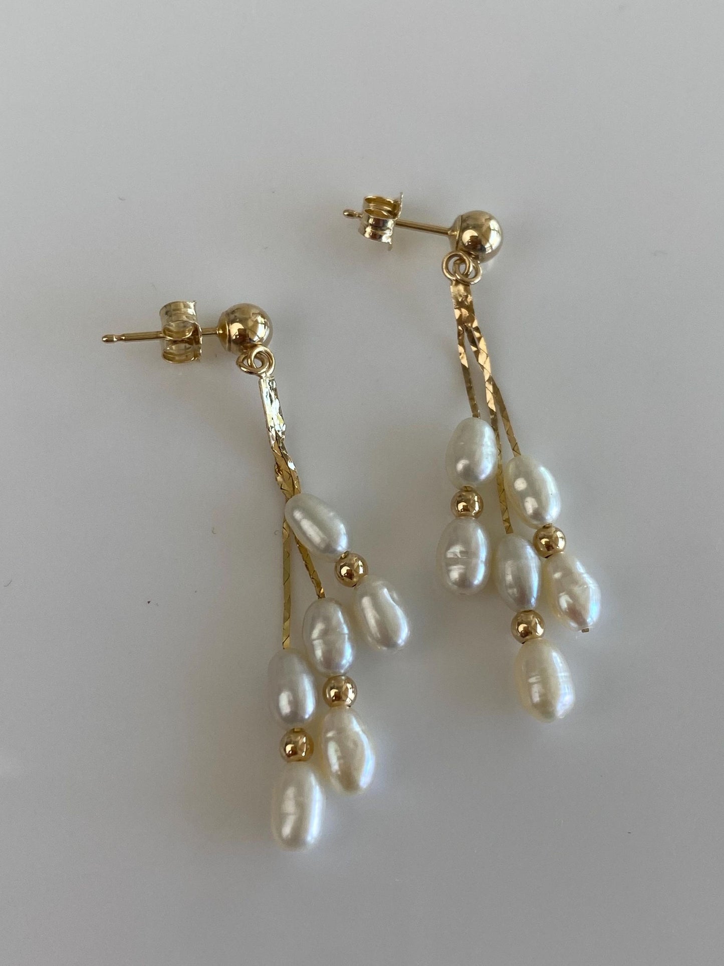 Vintage Solid 14k Yellow Gold Pearls Triangle Link Chain Fringe Stud Earrings