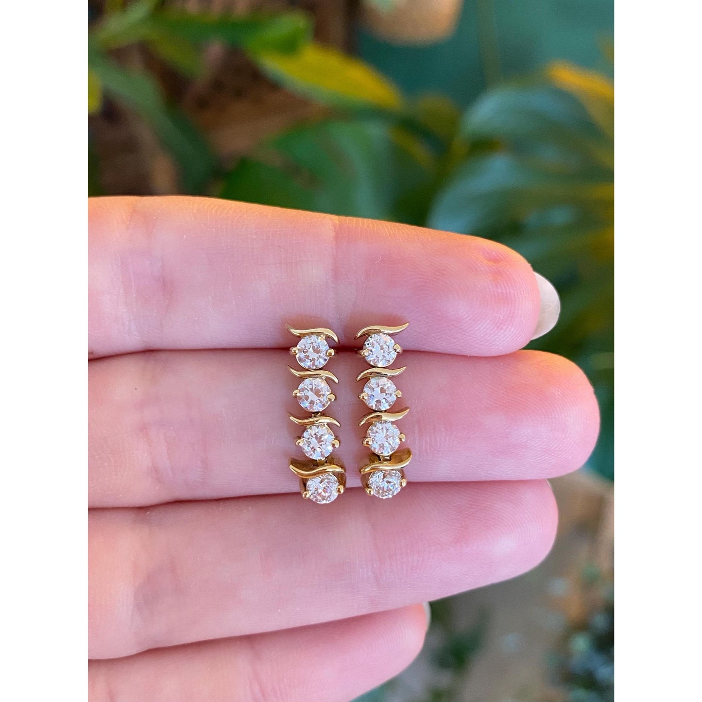 Vintage Solid 14k Yellow Gold Cubic Zirconia Drop Earrings