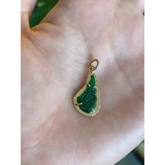 Vintage Solid 14k Yellow Gold Carved Jade Charm