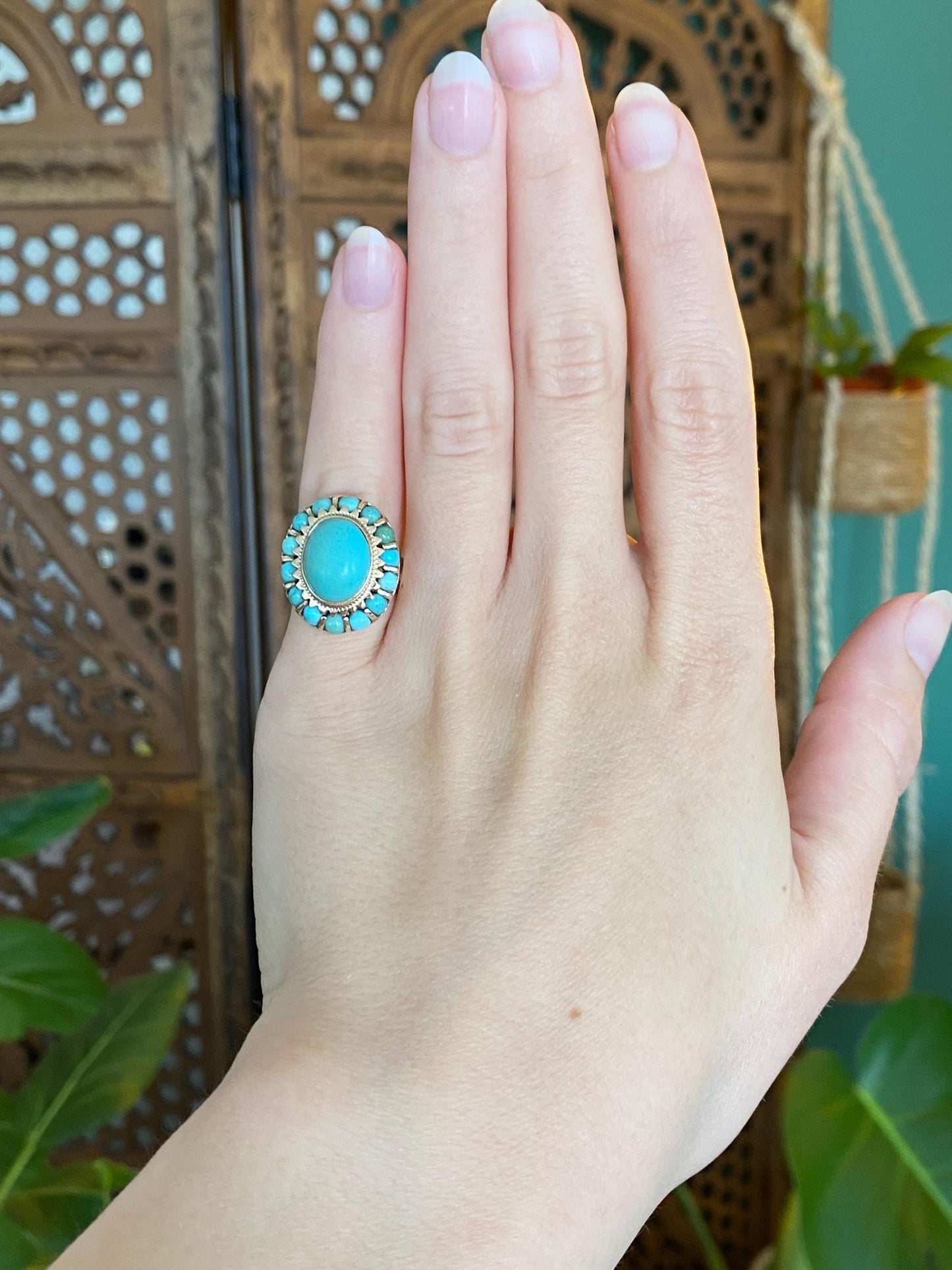 Vintage Solid 10k Yellow Gold Turquoise Halo Cluster Ring - Size 4.25