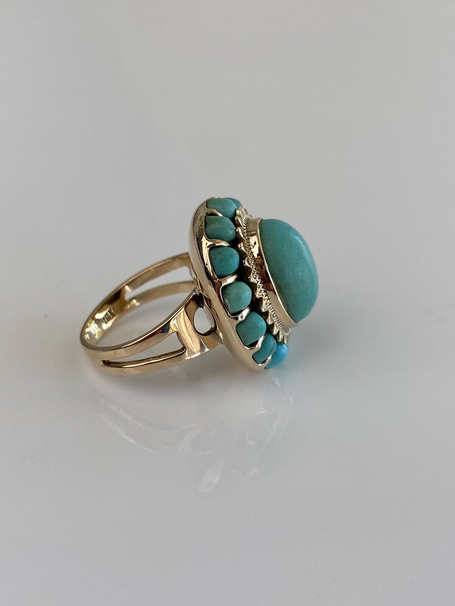 Vintage Solid 10k Yellow Gold Turquoise Halo Cluster Ring - Size 4.25