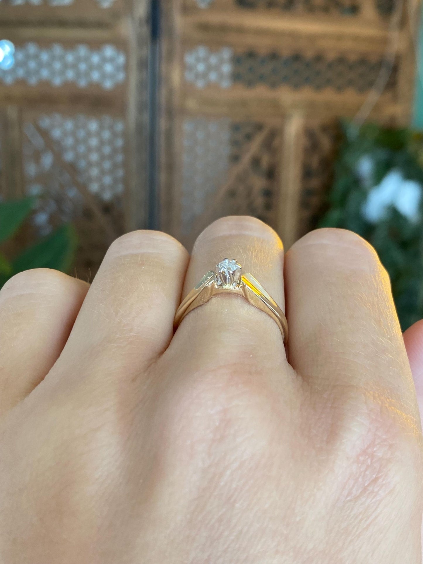 Vintage Solid 14k White & Yellow Gold Diamond Ring - Size 6.25