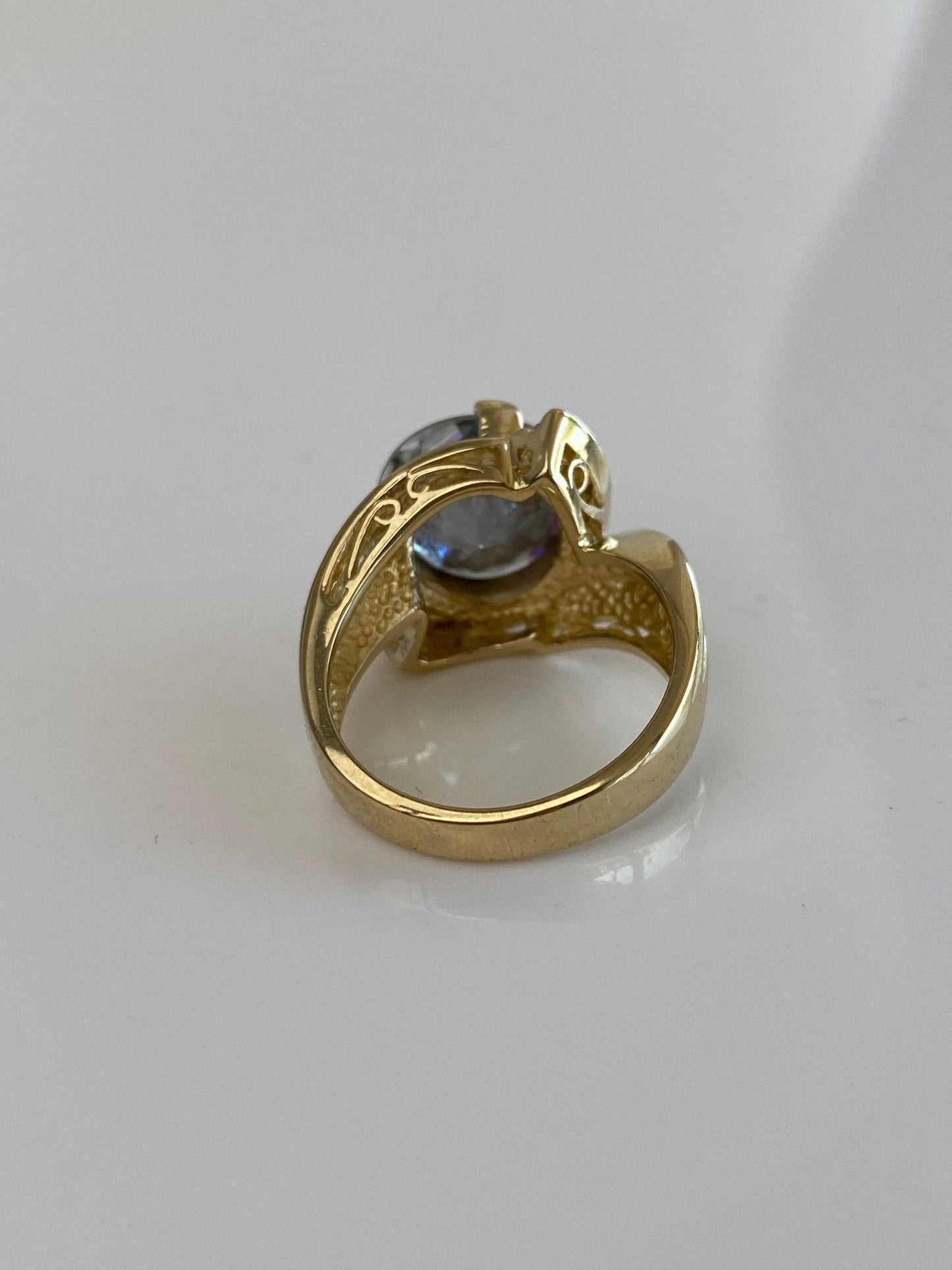 Vintage Solid 14k Yellow Gold Diamond Mystic Topaz Ring - Size 7.75