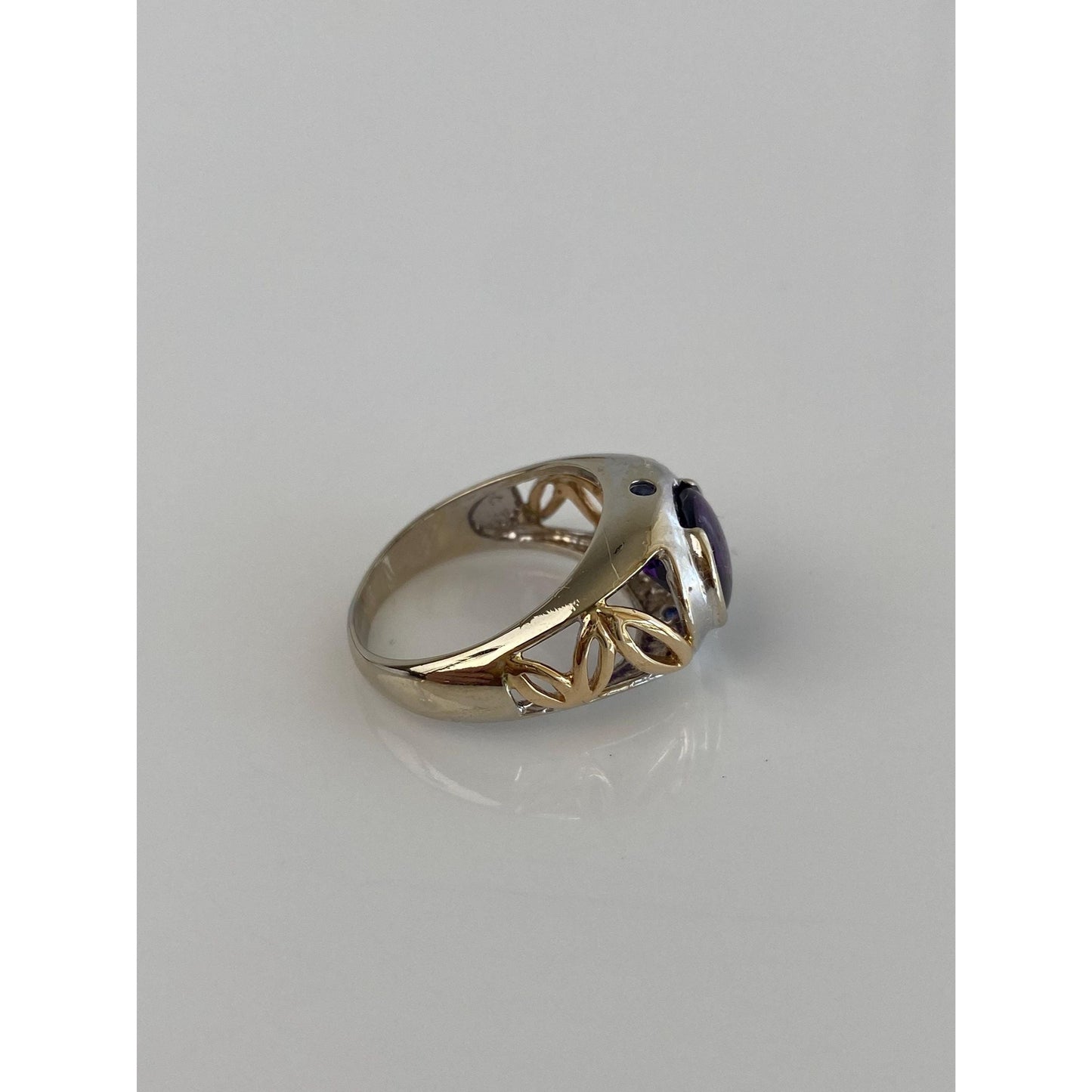 Vintage Solid 14k White & Yellow Gold Amethyst Ring - Size 7
