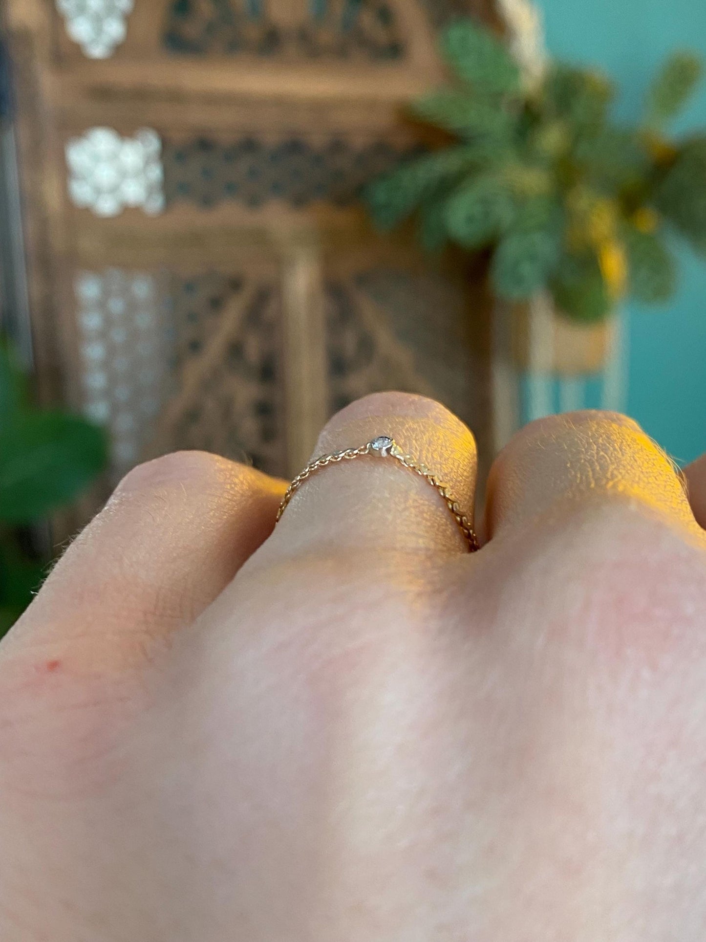 Vintage Solid 14k White & Yellow Gold Clear Spinel Serpentine Chain Ring - Size 8