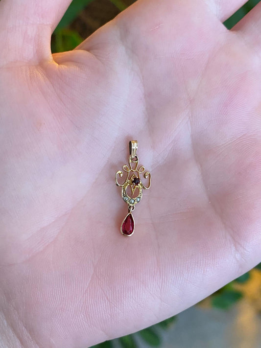 Vintage Solid 10k Yellow Gold Pink Cubic Zirconia Seed Pearls Charm