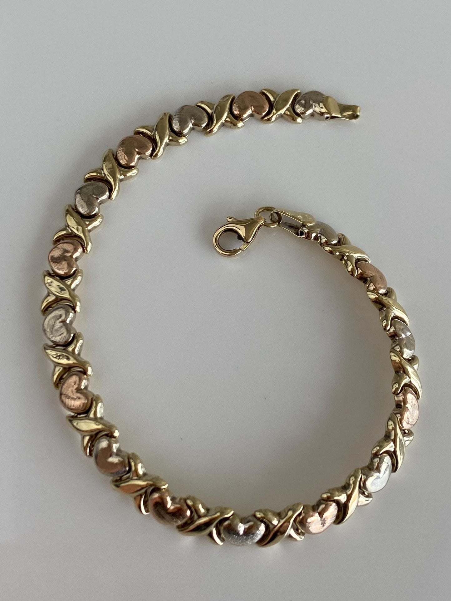 Vintage 14k Tri Tone Gold Hearts X Link Bracelet - 7.25 inches