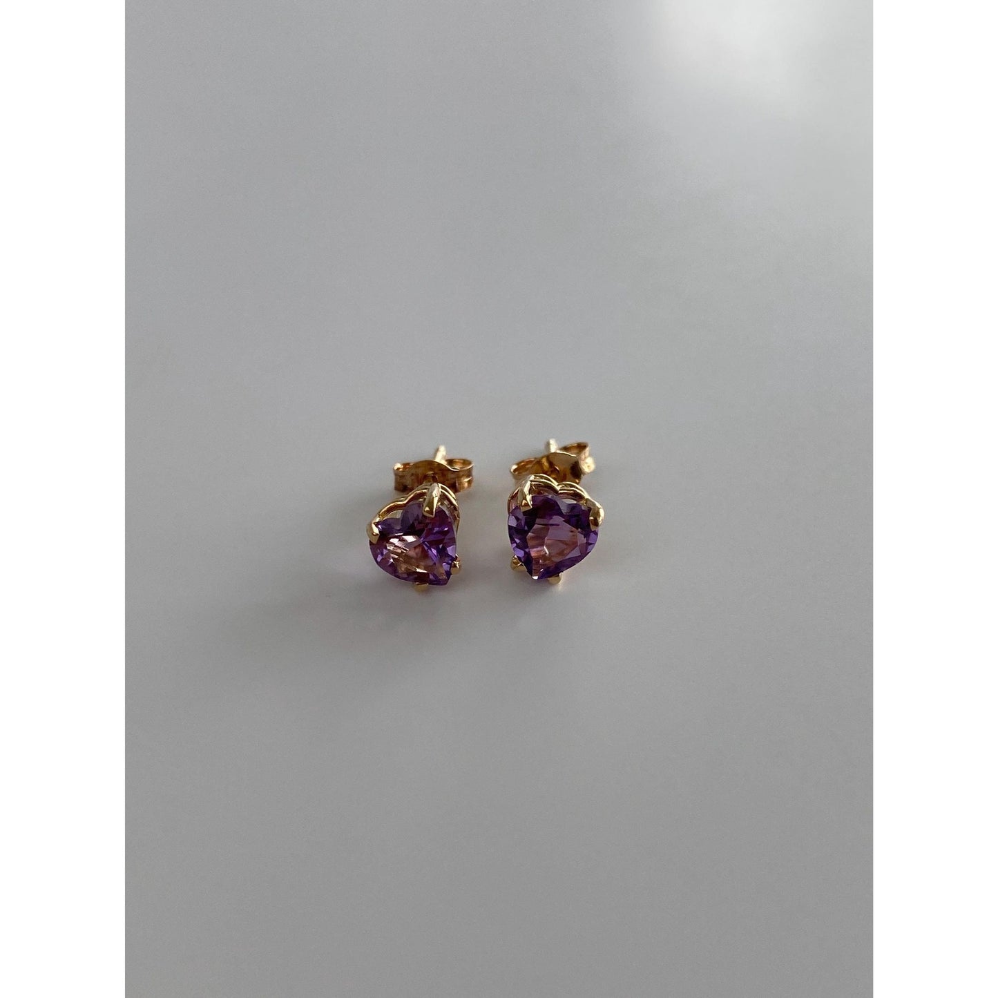 Vintage Solid 14k Yellow Gold Purple Cubic Zirconia Heart Stud Earrings