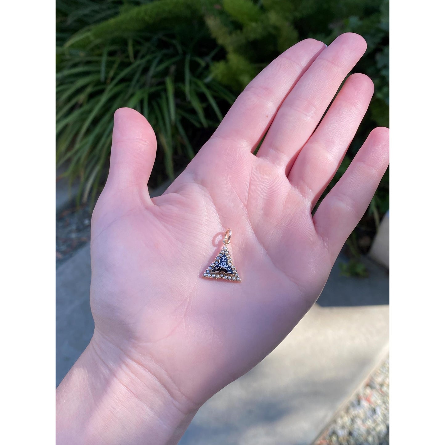 Vintage Solid 10k Yellow Gold Black Enamel Seed Pearl Fraternity Triangle Charm