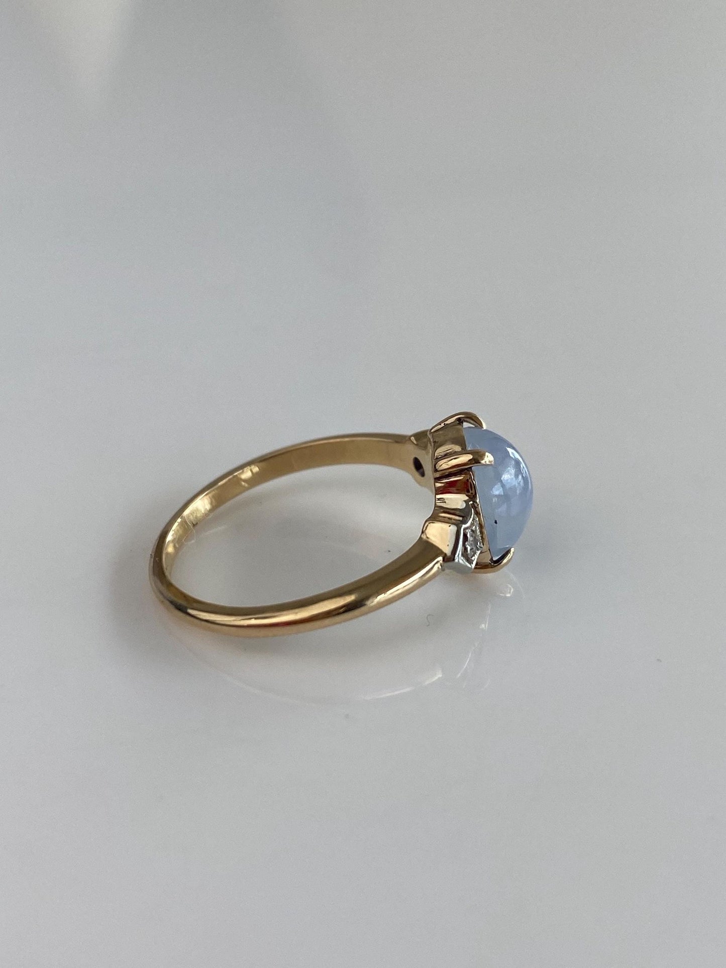 Vintage Solid 14k White & Yellow Gold Clear and Milky Sapphire Ring - Size 6.75