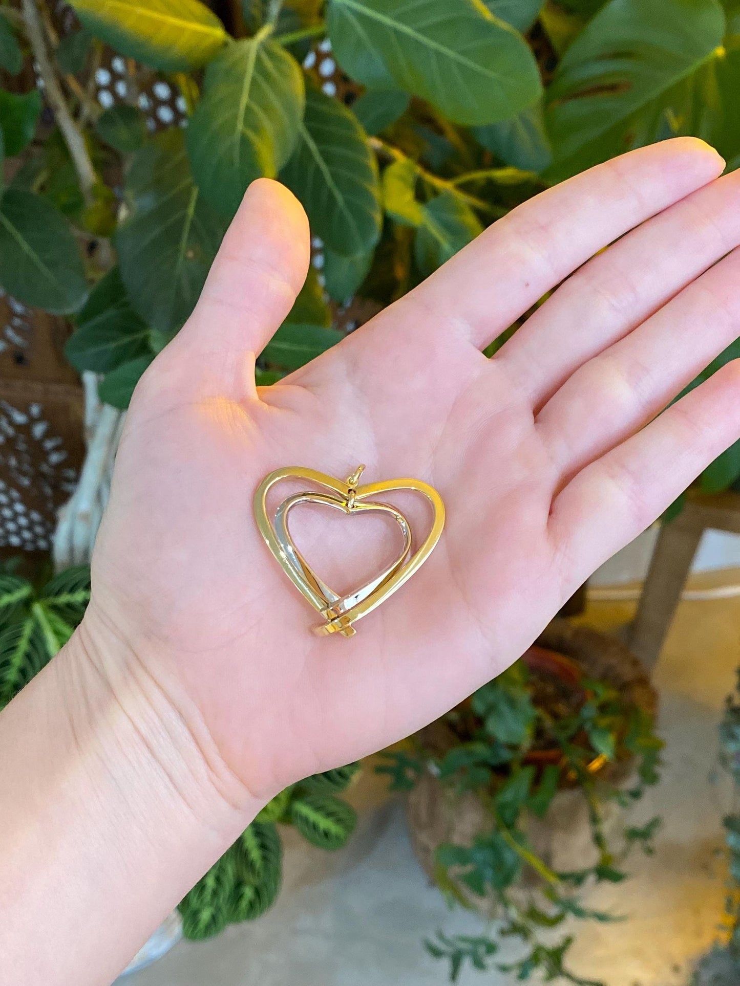 Vintage 18k White & Yellow Gold Hearts Charm