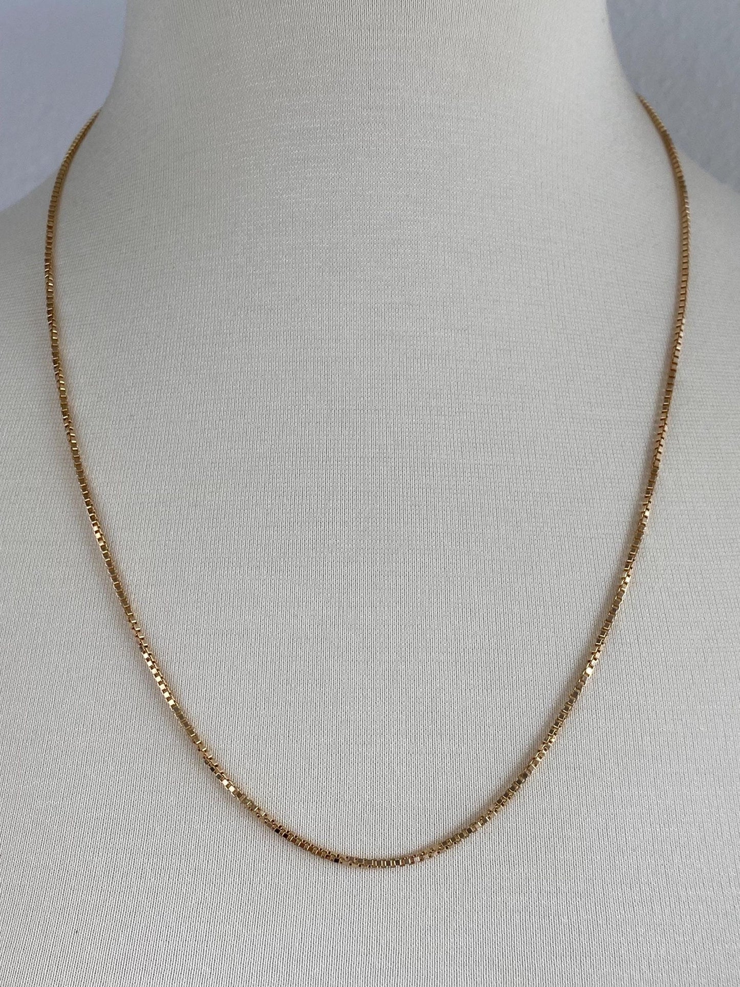 Vintage 14k Yellow Gold Chunky Box Chain Necklace - 23.75 inches
