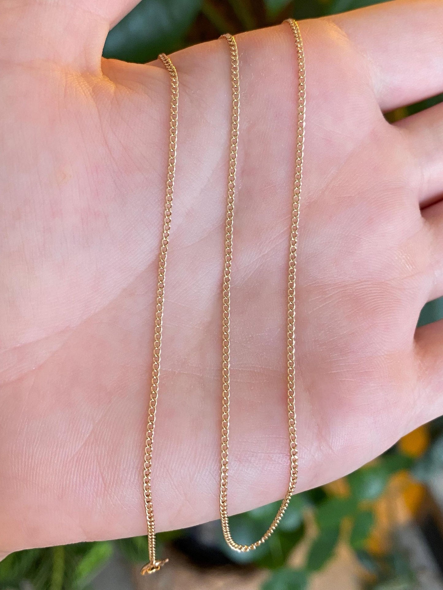 Vintage Solid 14k Yellow Gold Dainty Curb Chain Necklace - 17.5 inches