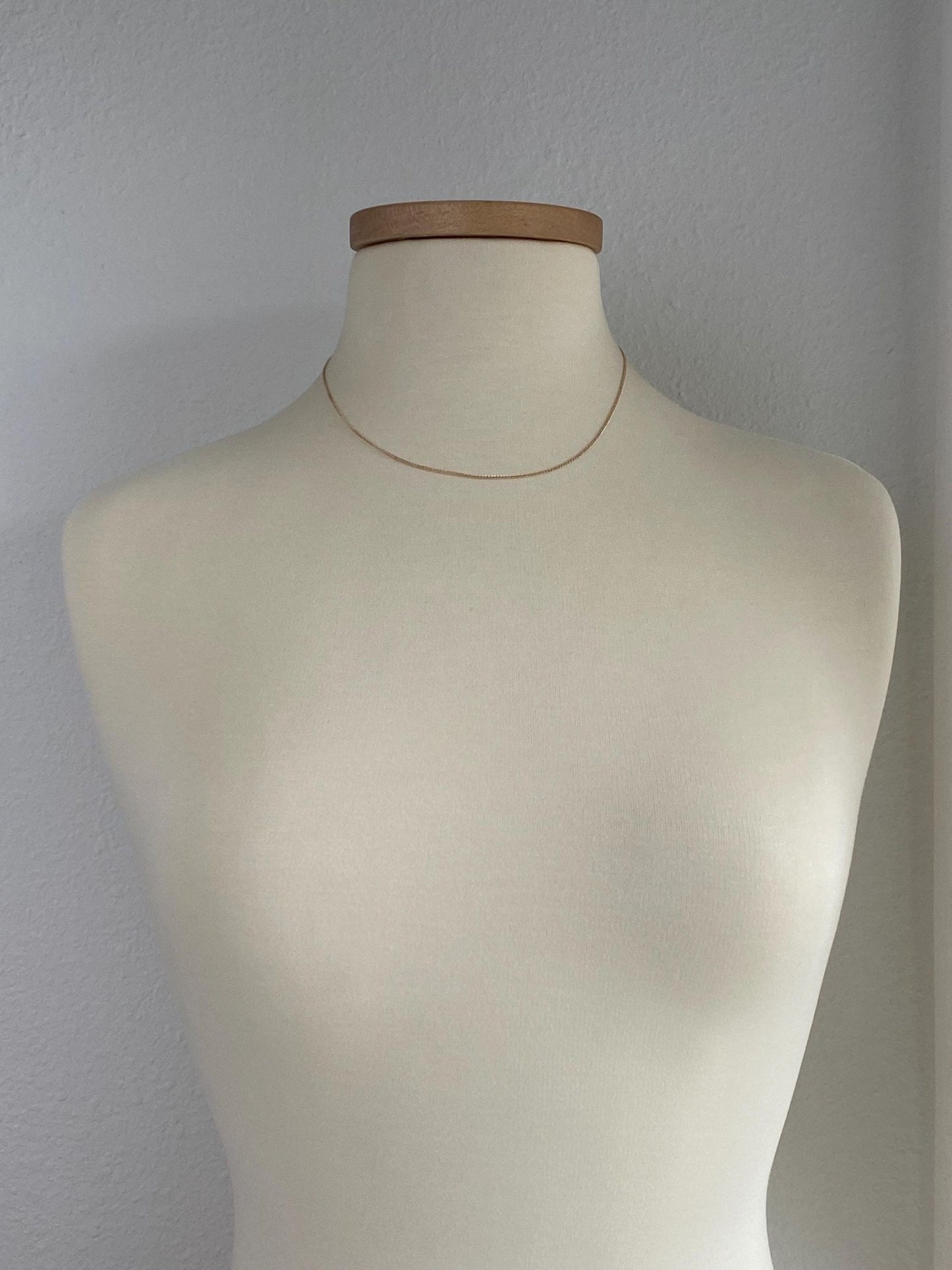 Vintage Solid 14k Yellow Gold Dainty Curb Chain Necklace - 17.5 inches