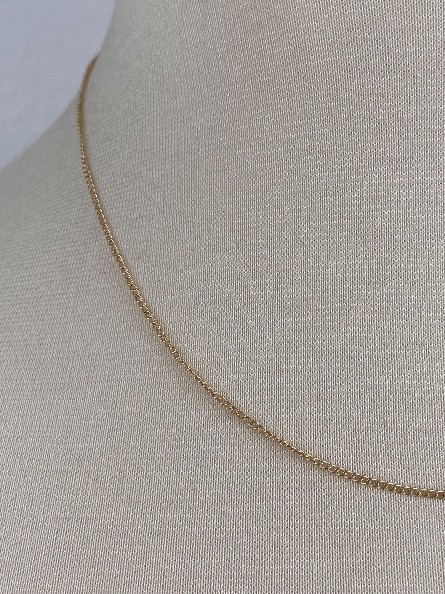 Vintage Solid 14k Yellow Gold Dainty Curb Chain Necklace - 17.5 inches