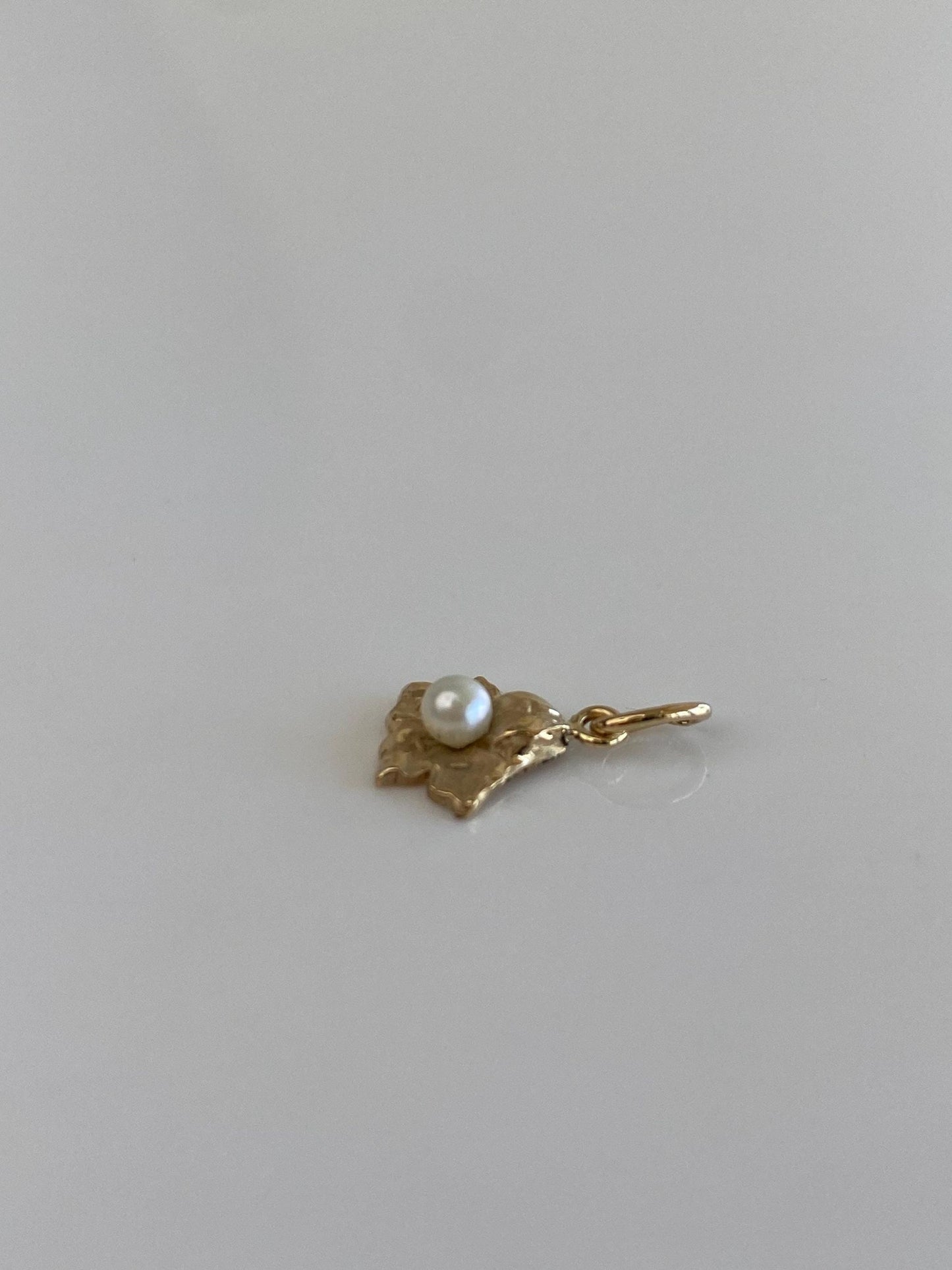 Vintage Solid 14k Yellow Gold Pearl Leaf Charm
