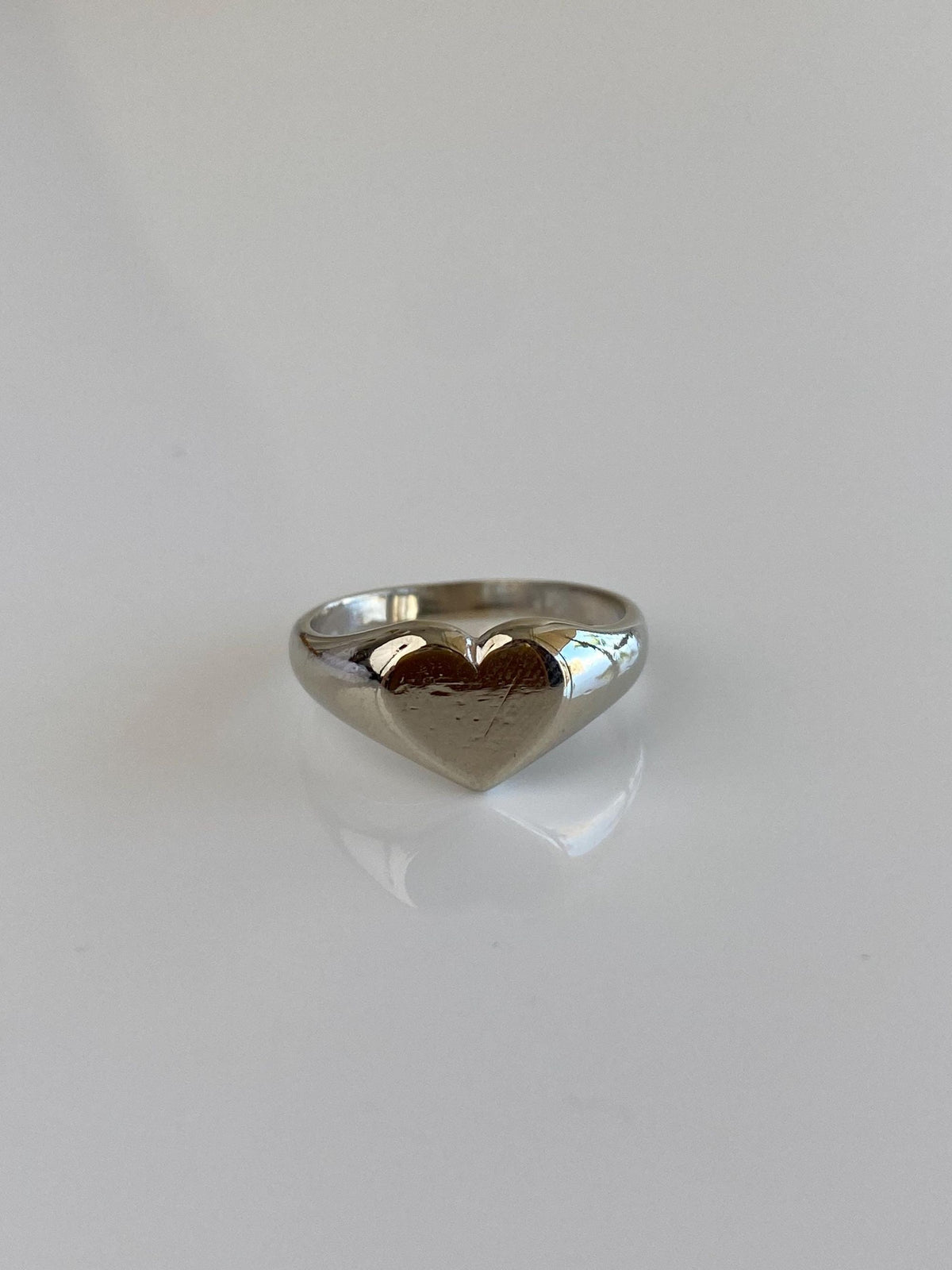 Vintage Solid 10k White Gold Heart Signet Ring - Size 4.25