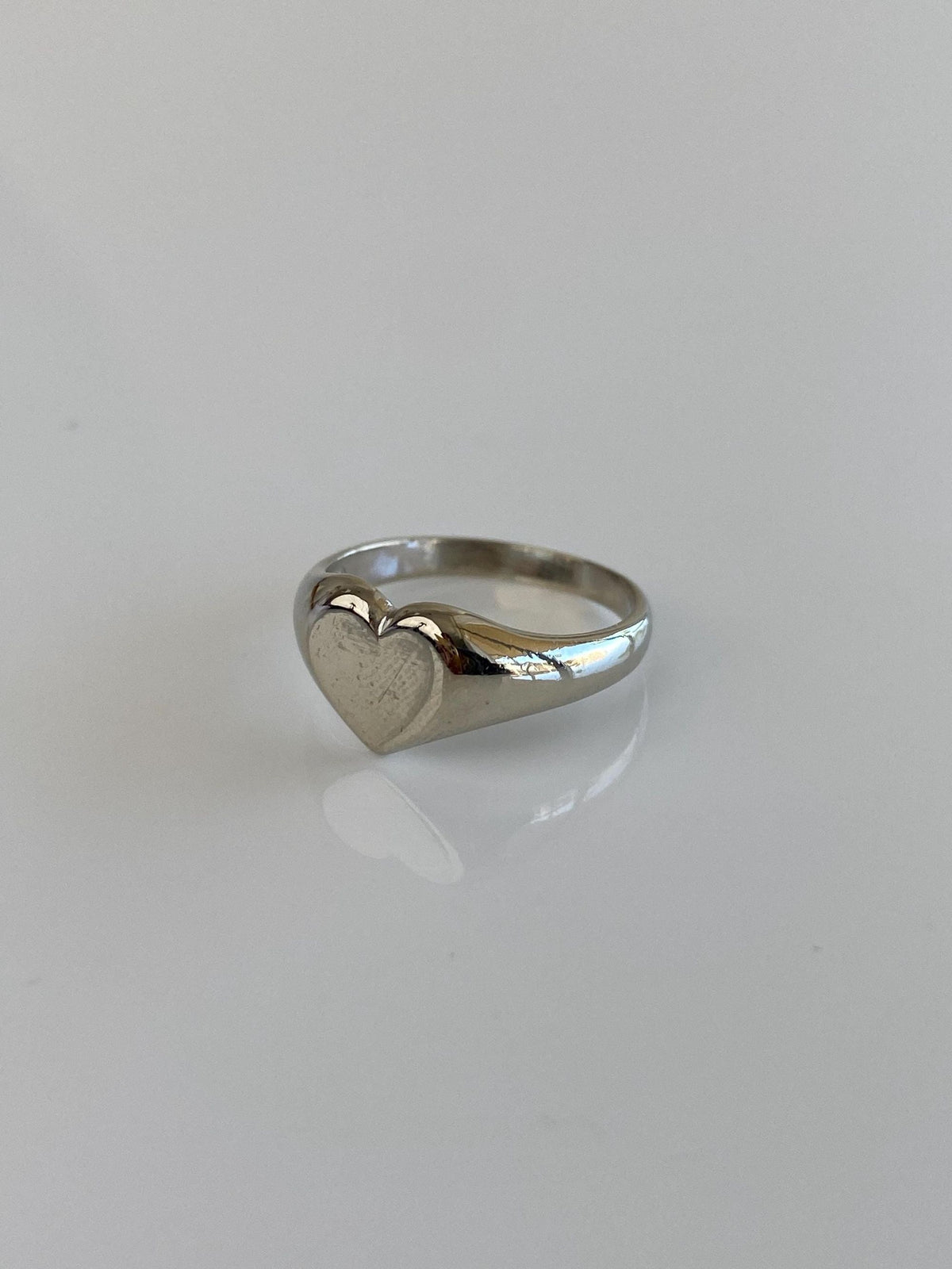 Vintage Solid 10k White Gold Heart Signet Ring - Size 4.25