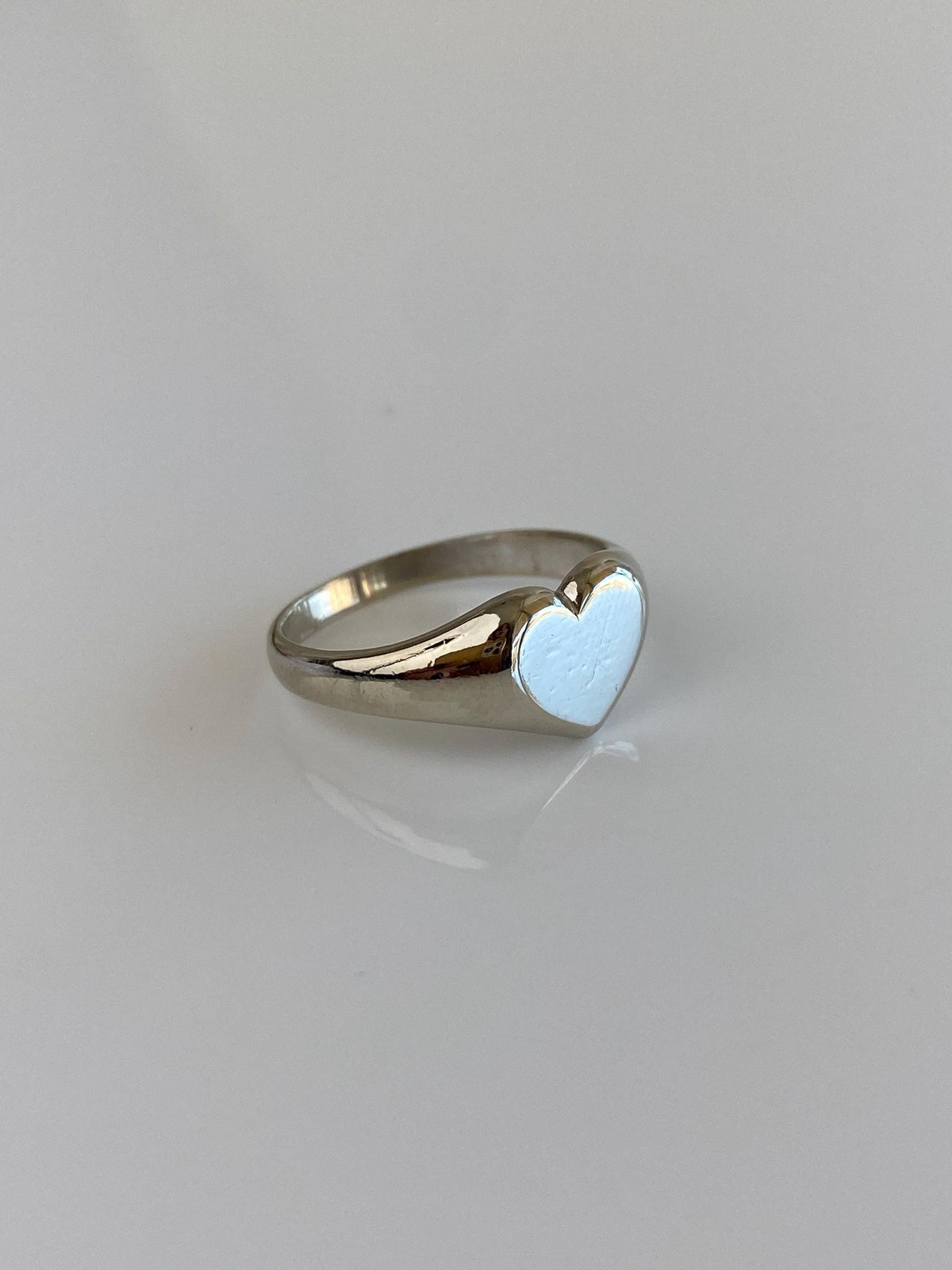 Vintage Solid 10k White Gold Heart Signet Ring - Size 4.25