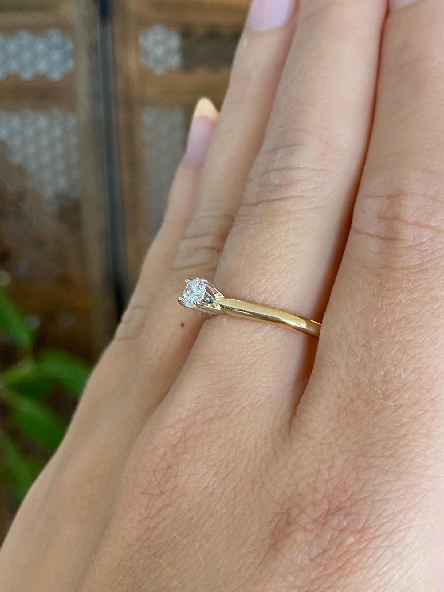 Vintage Solid 14k White & Yellow Gold Diamond Solitaire Ring - Size 8.75