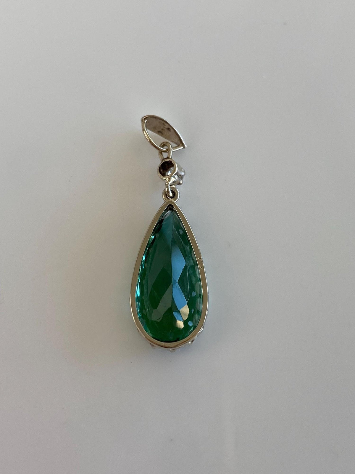 Vintage Solid 14k White Gold Diamond Green Tourmaline Teardrop Charm