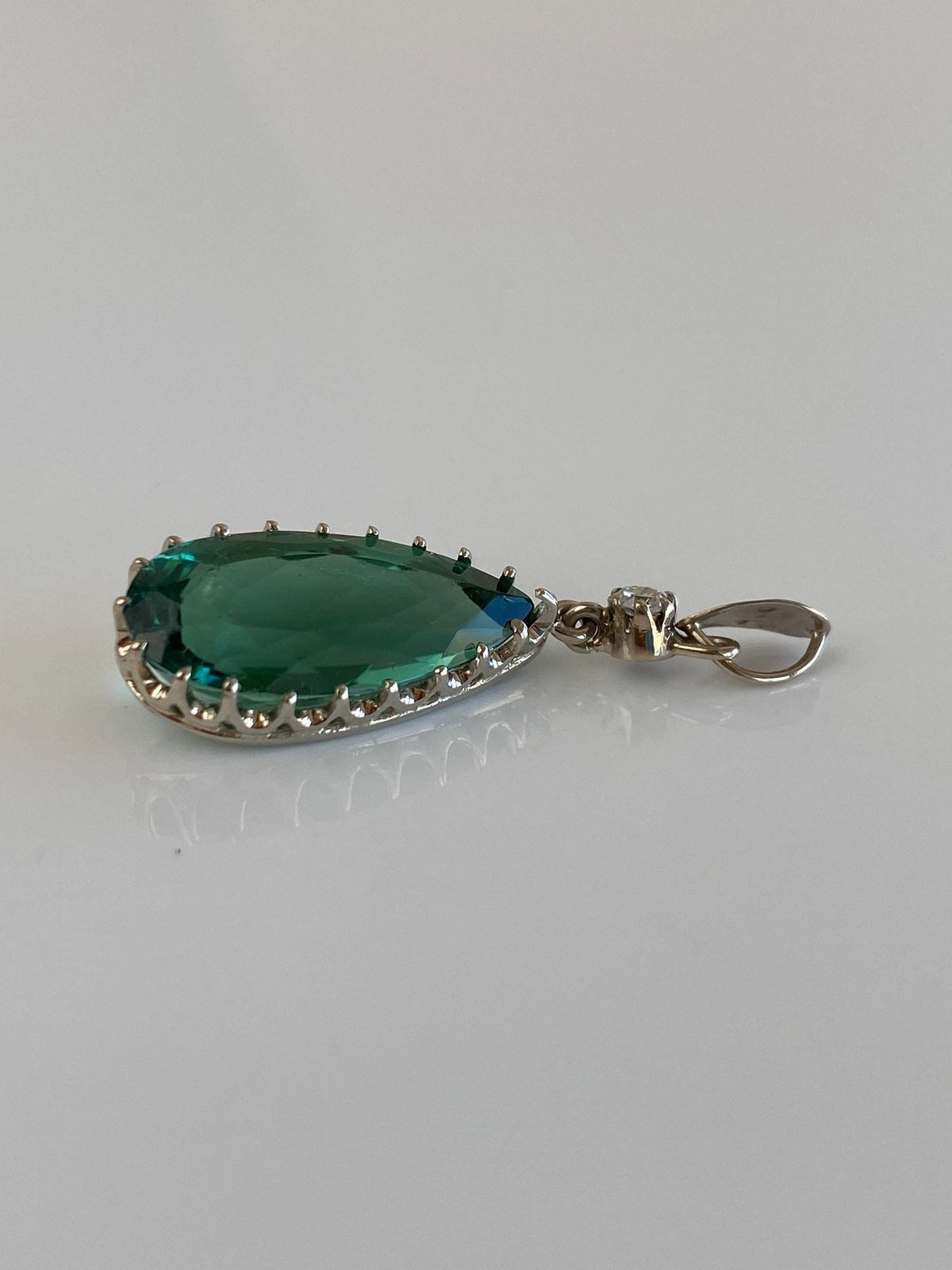 Vintage Solid 14k White Gold Diamond Green Tourmaline Teardrop Charm