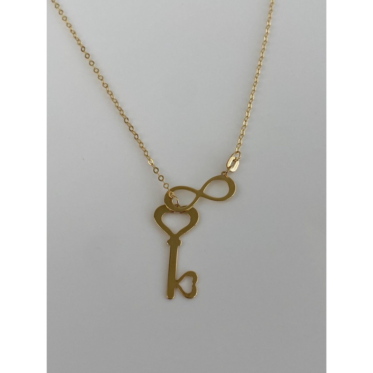 Vintage Solid 10k Yellow Gold Cable Link Key Lariat Necklace - 27.5 inches