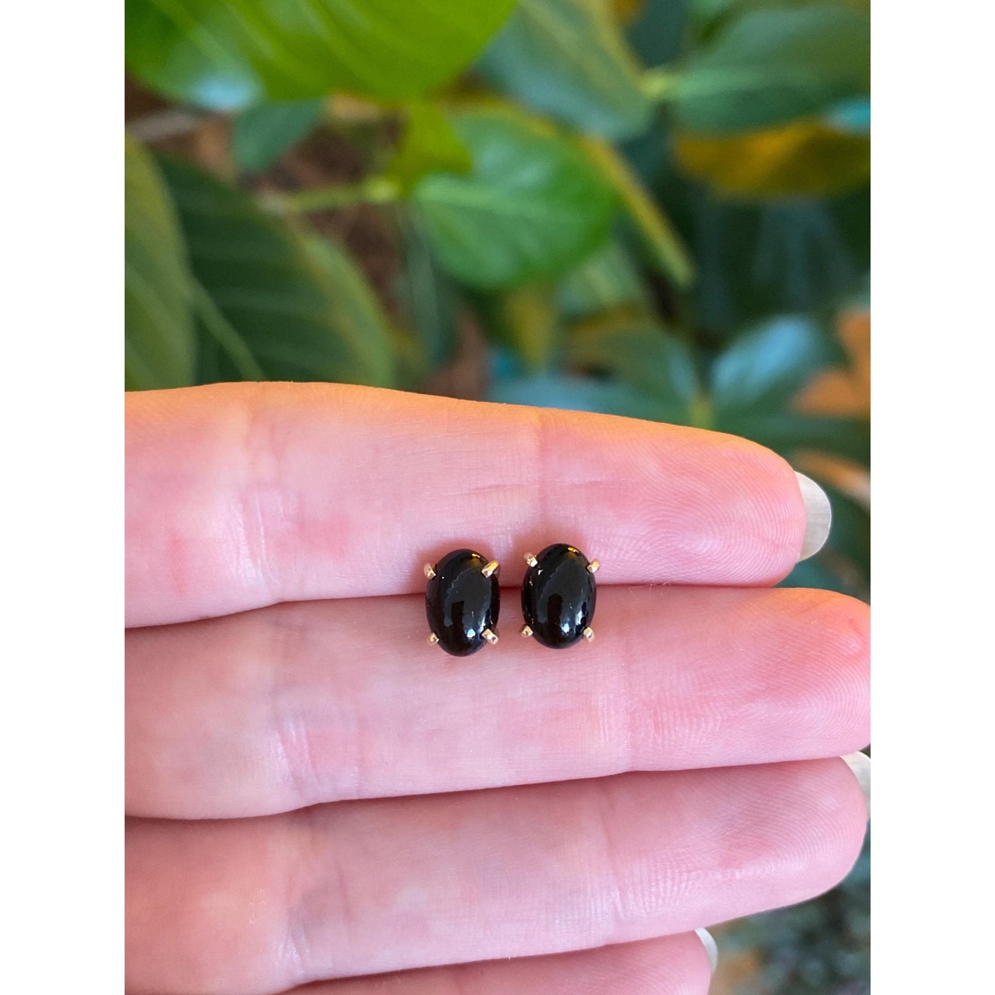 Vintage Solid 14k Yellow Gold Black Resin Stud Earrings