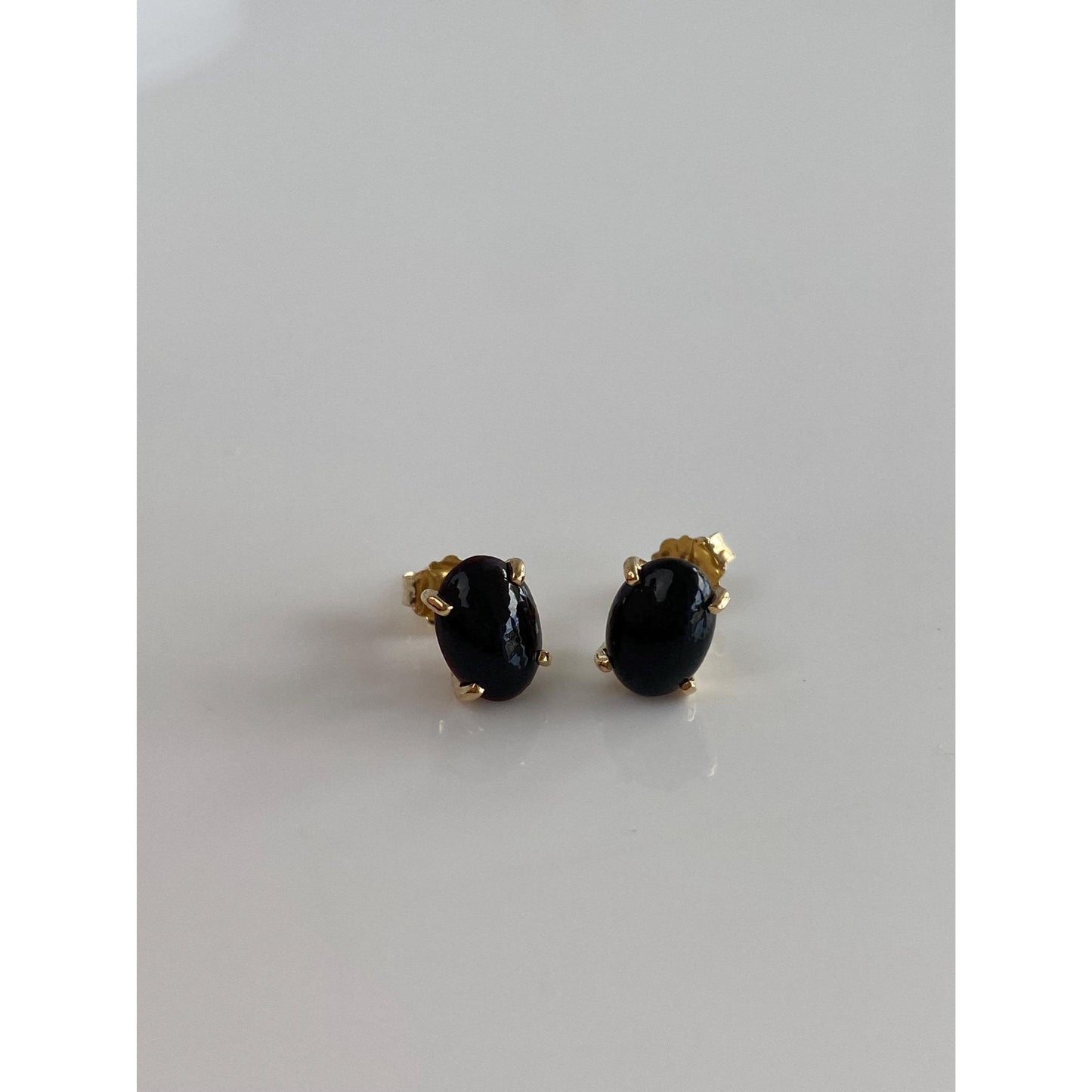 Vintage Solid 14k Yellow Gold Black Resin Stud Earrings