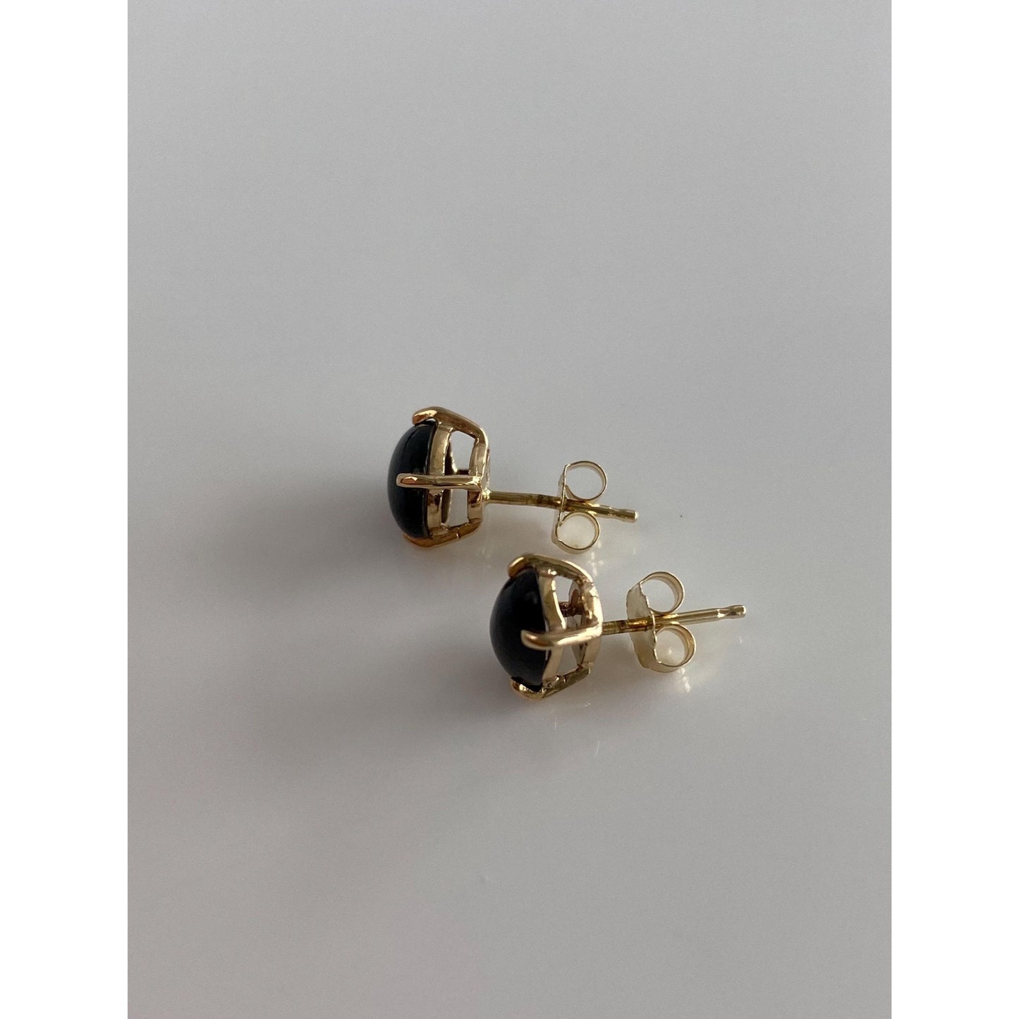 Vintage Solid 14k Yellow Gold Black Resin Stud Earrings