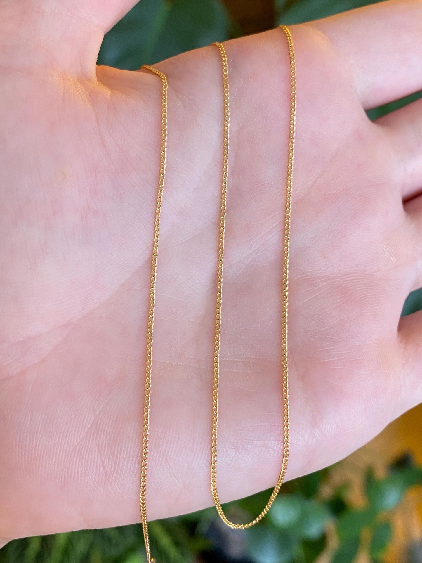 Vintage Solid 10k Yellow Gold Dainty Curb Chain Necklace - 17 inches