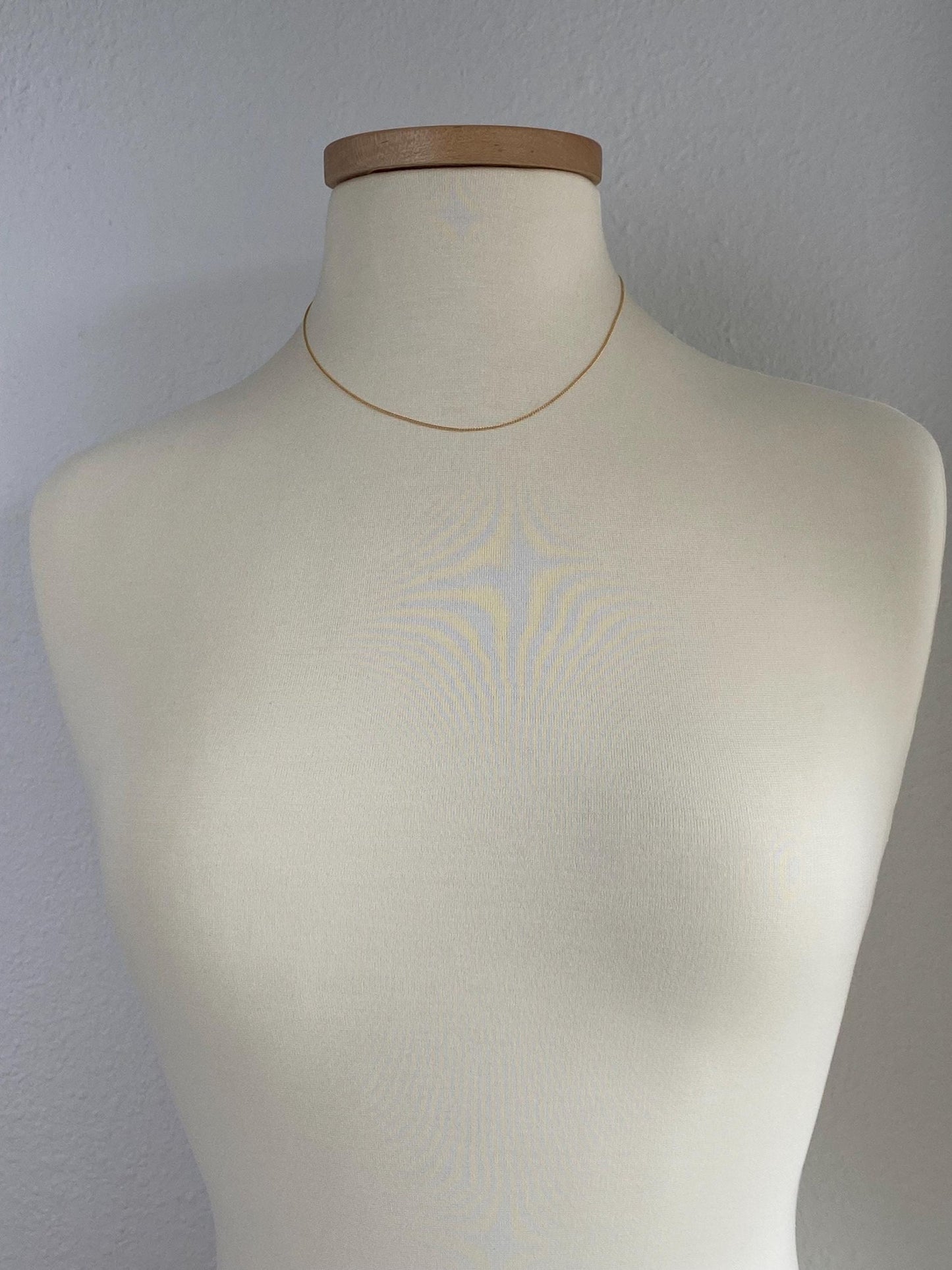 Vintage Solid 10k Yellow Gold Dainty Curb Chain Necklace - 17 inches
