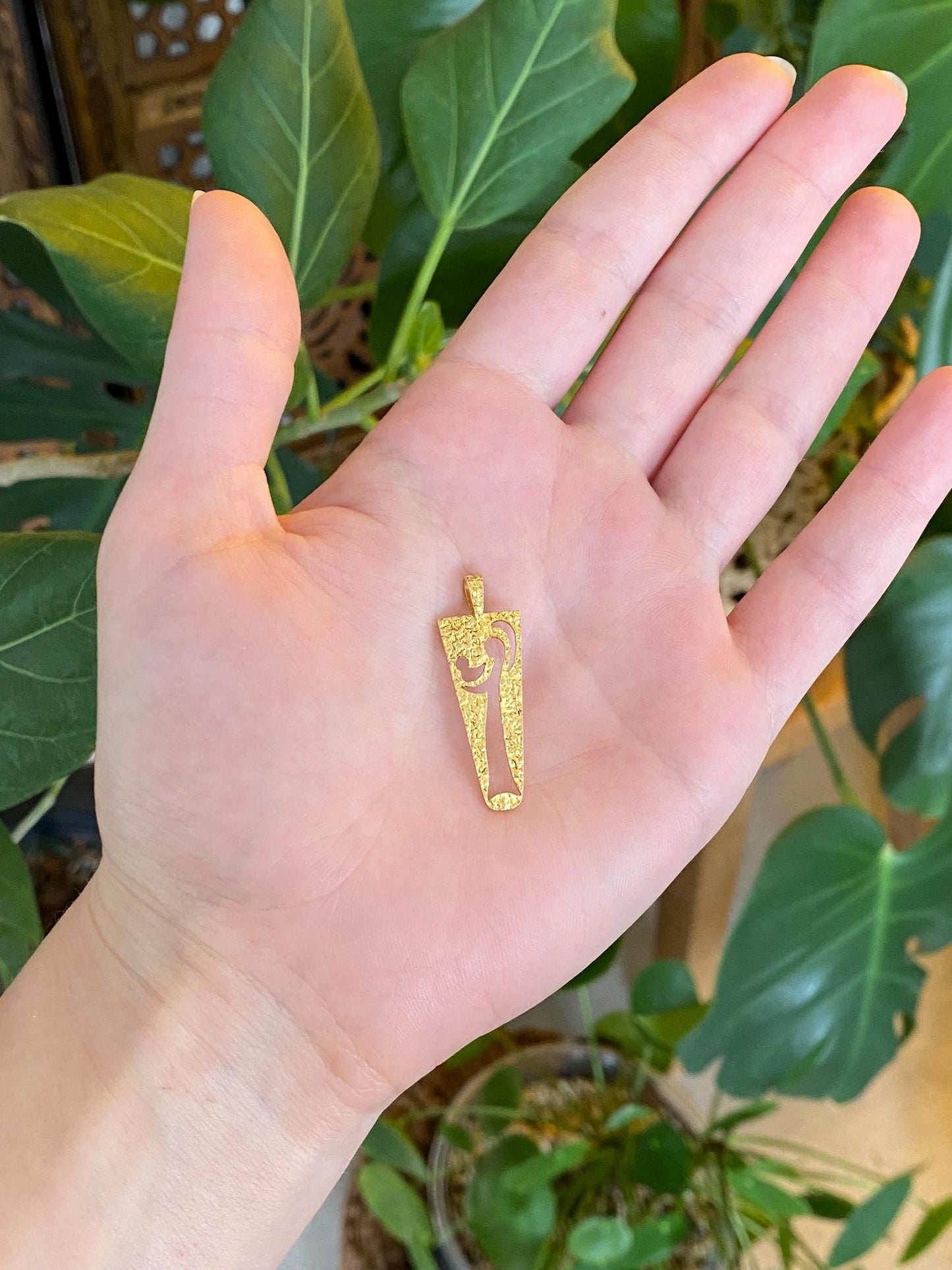 Solid 18k Yellow Gold Textured Abstract Mother Baby Charm