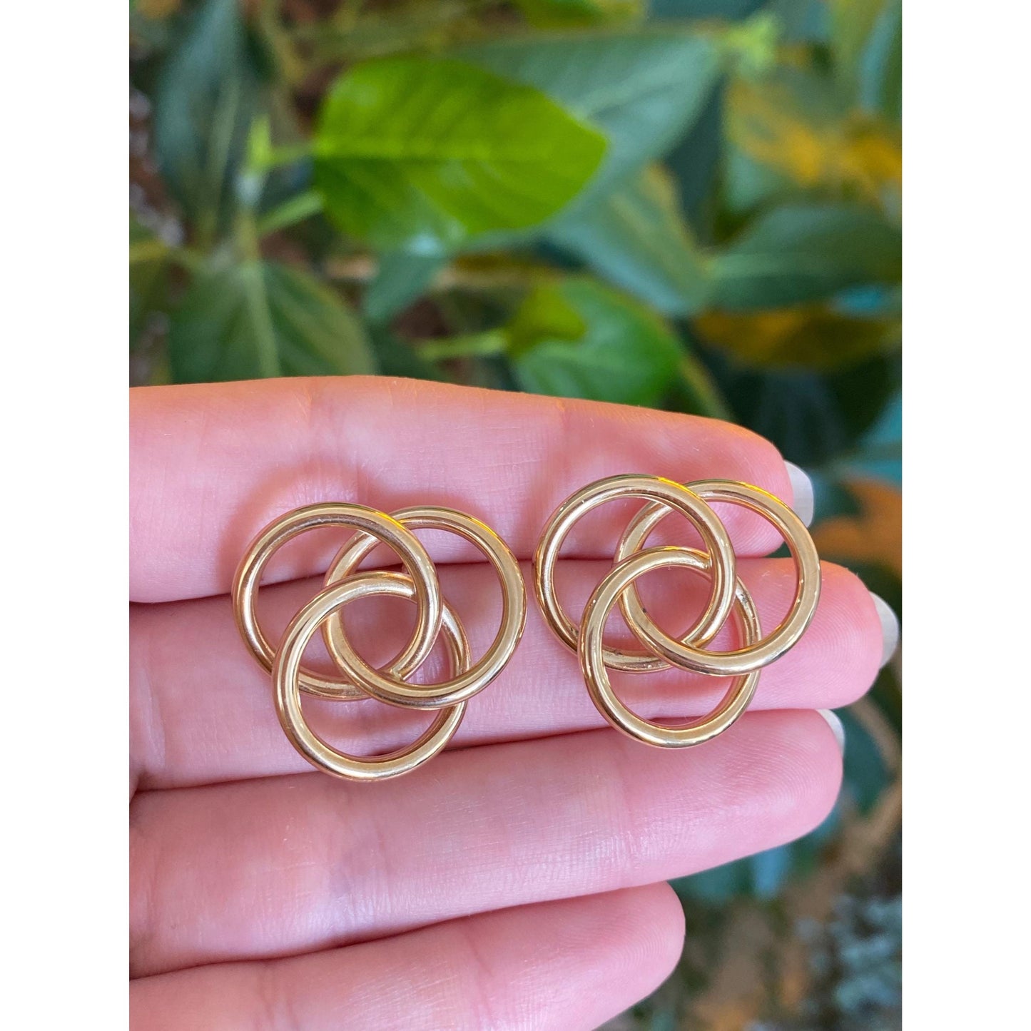 Vintage 14k Yellow Gold Knot Stud Earrings