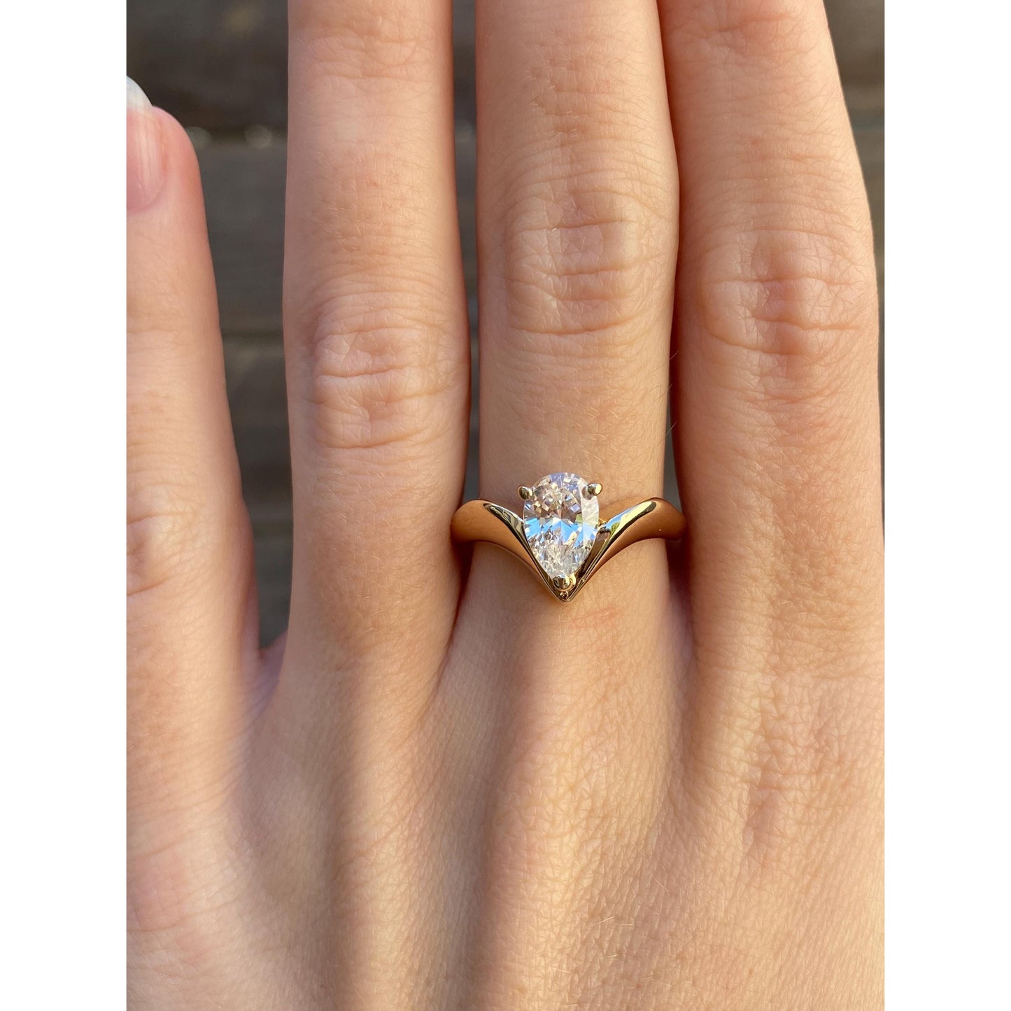 Solid 14k Yellow Gold Cubic Zirconia Teardrop Ring - Size 8.75