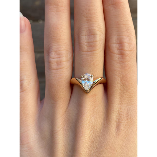 Solid 14k Yellow Gold Cubic Zirconia Teardrop Ring - Size 8.75