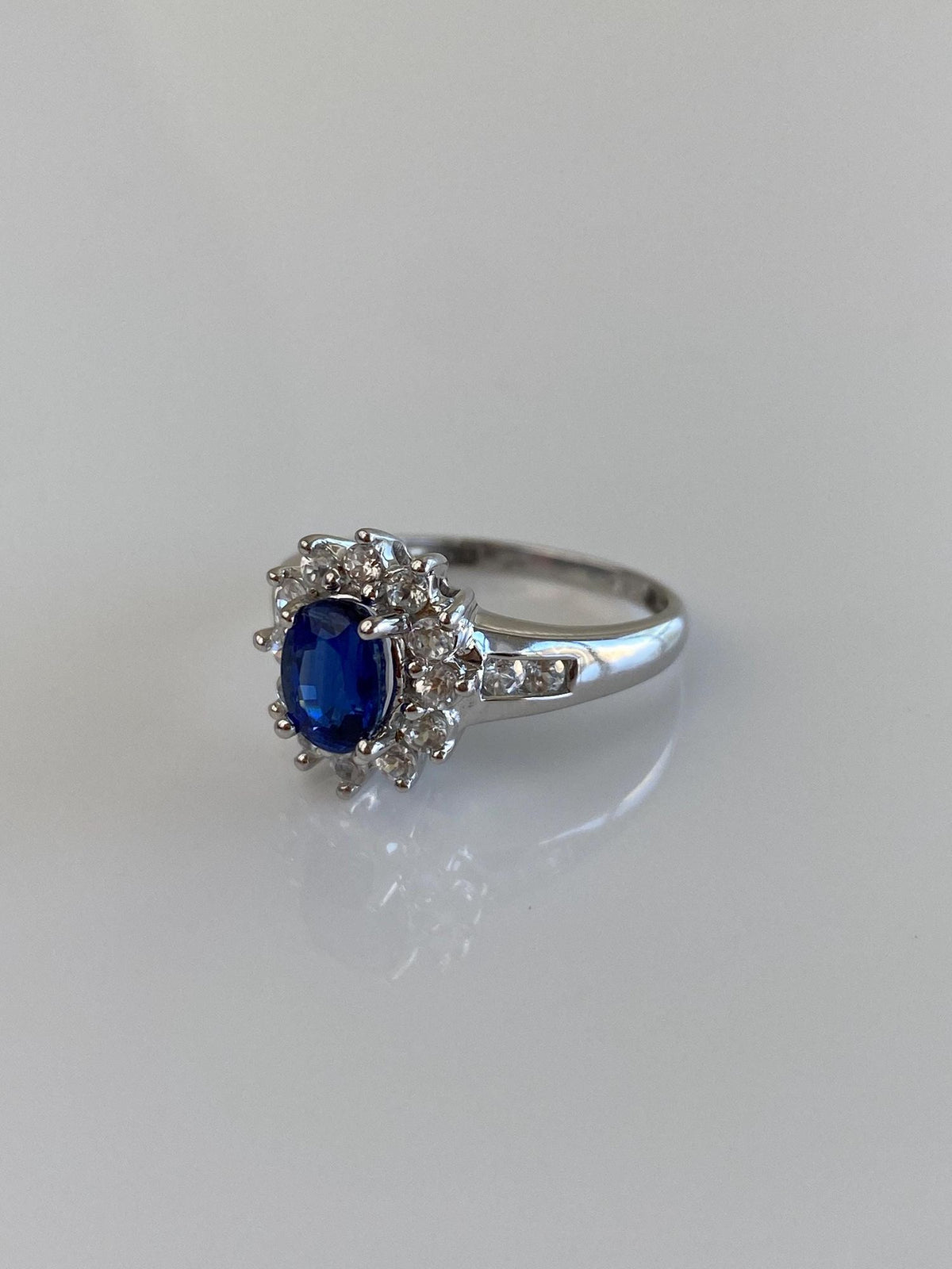 Vintage Solid 10k White Gold Blue Sapphire Clear Spinel Halo Ring - Size 7