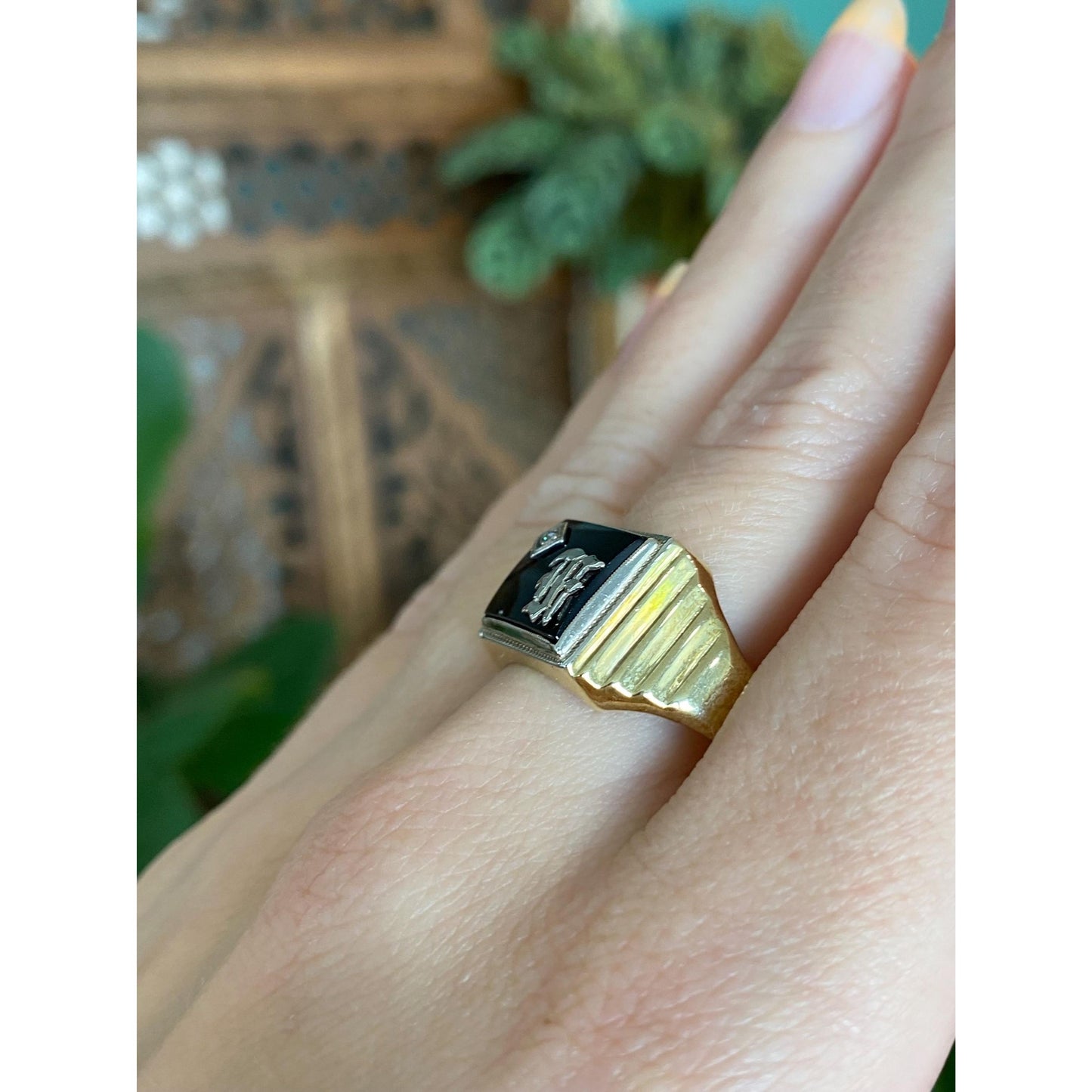 Vintage Solid 10k White & Yellow Gold Diamond Onyx Initial Signet Ring - Size 10.75