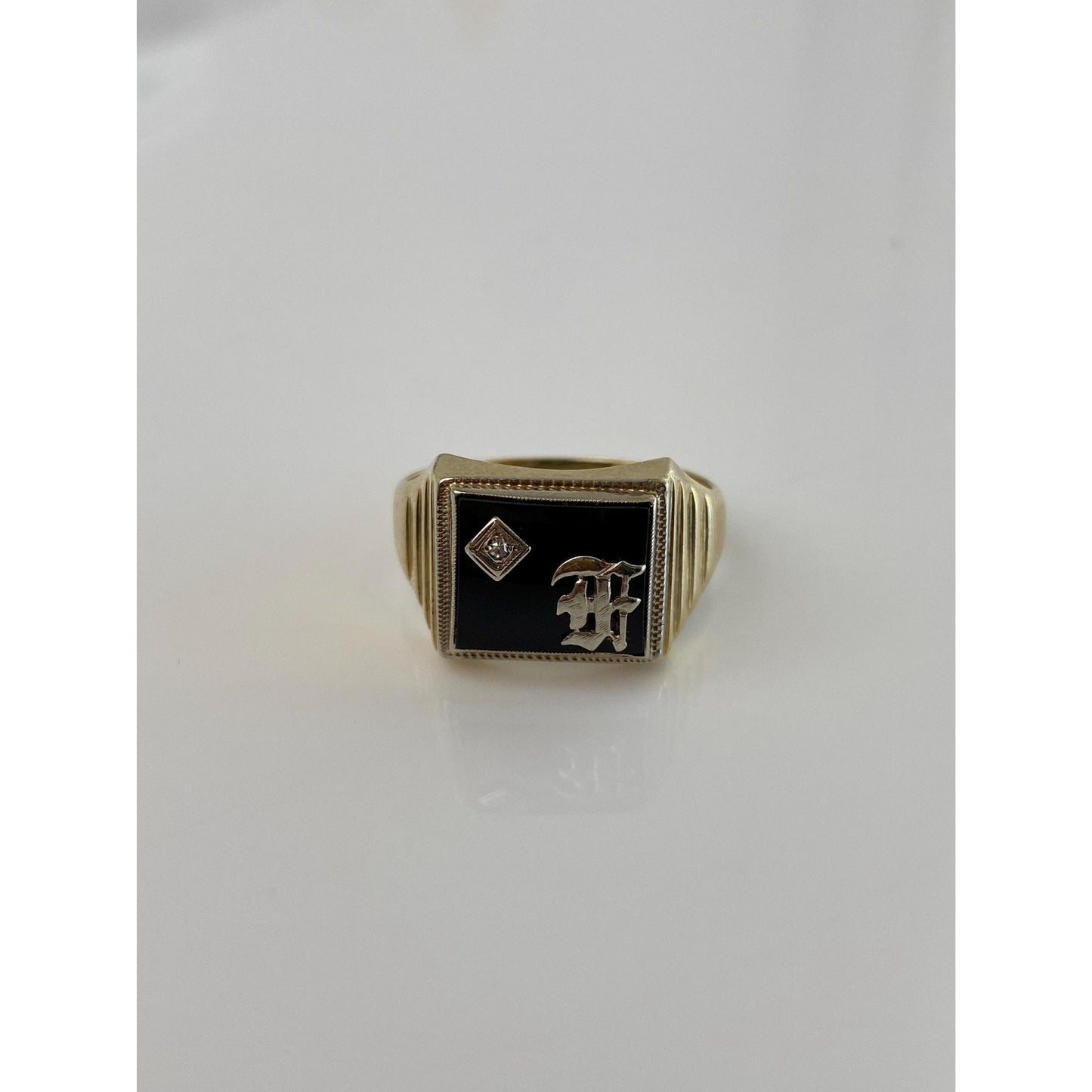 Vintage Solid 10k White & Yellow Gold Diamond Onyx Initial Signet Ring - Size 10.75