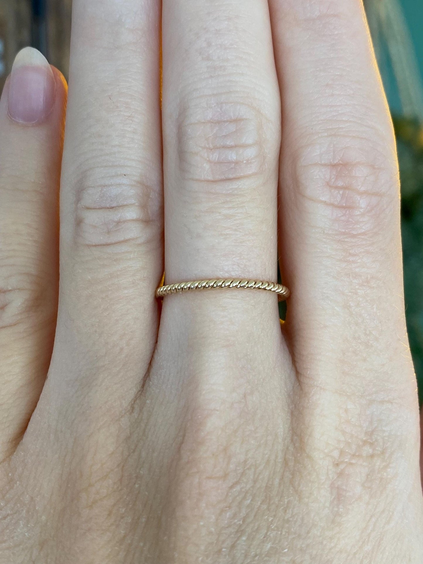 Vintage Solid 14k Yellow Gold Twist Wire Ring Band - Size 7.25