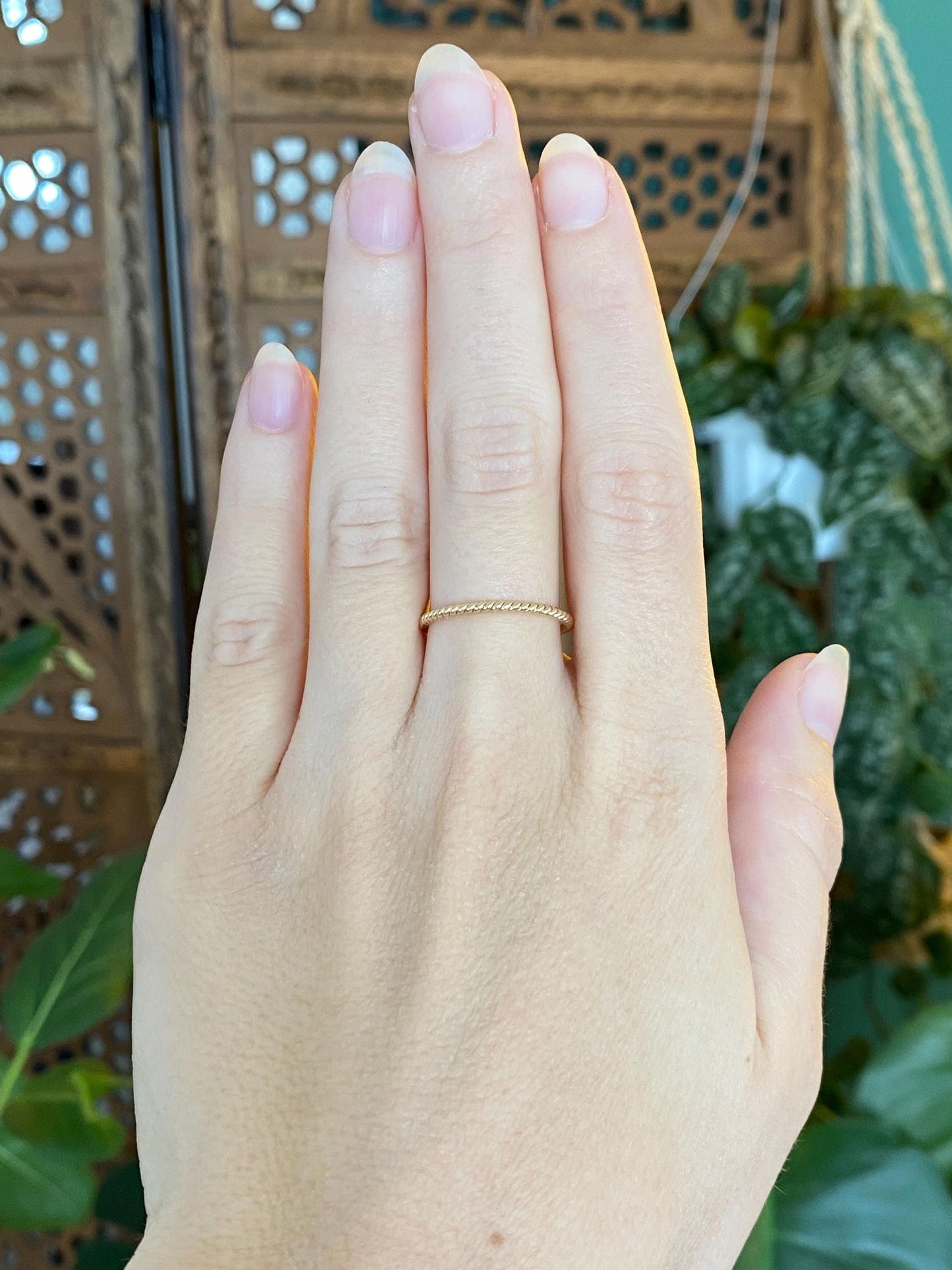 Vintage Solid 14k Yellow Gold Twist Wire Ring Band - Size 7.25
