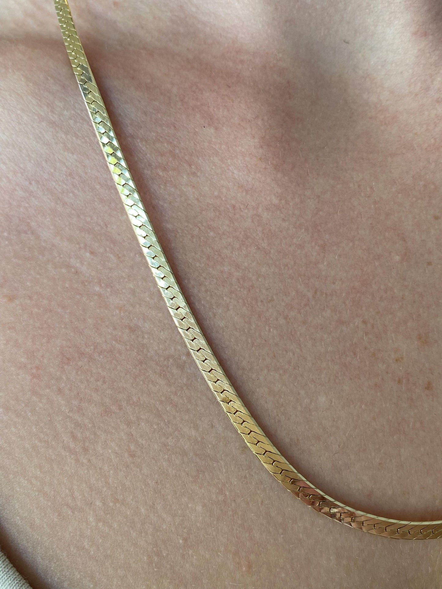 Vintage Solid 14k Yellow Gold Herringbone Chain Necklace - 20.5 inches