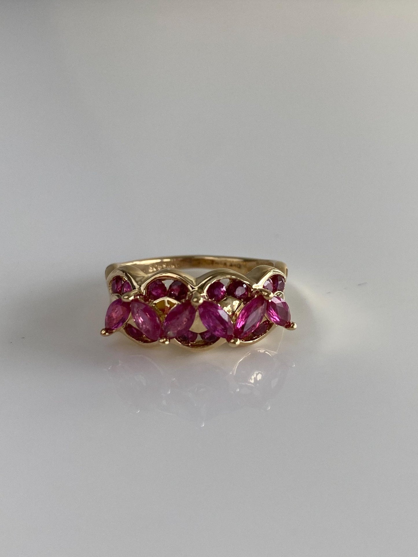 Vintage Solid 14k Yellow Gold Marquis Pink Sapphire Ring - Size 6.75