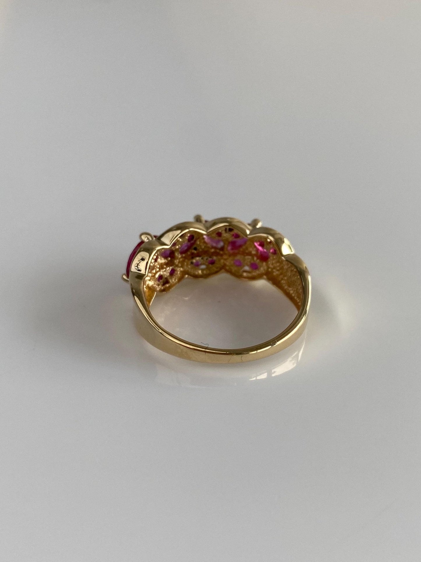 Vintage Solid 14k Yellow Gold Marquis Pink Sapphire Ring - Size 6.75