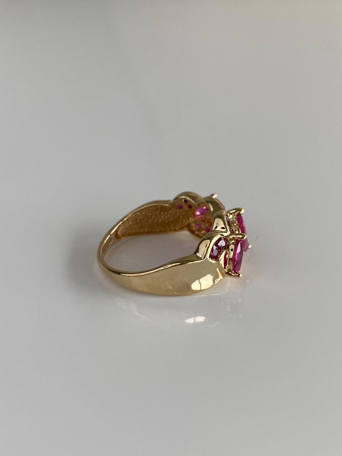 Vintage Solid 14k Yellow Gold Marquis Pink Sapphire Ring - Size 6.75