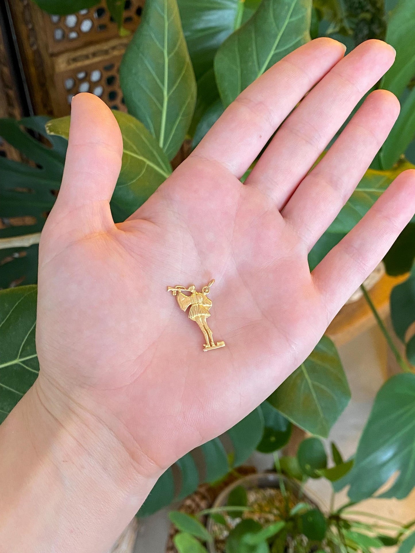 Vintage Solid 18k Yellow Gold Royal Announcer Man Charm
