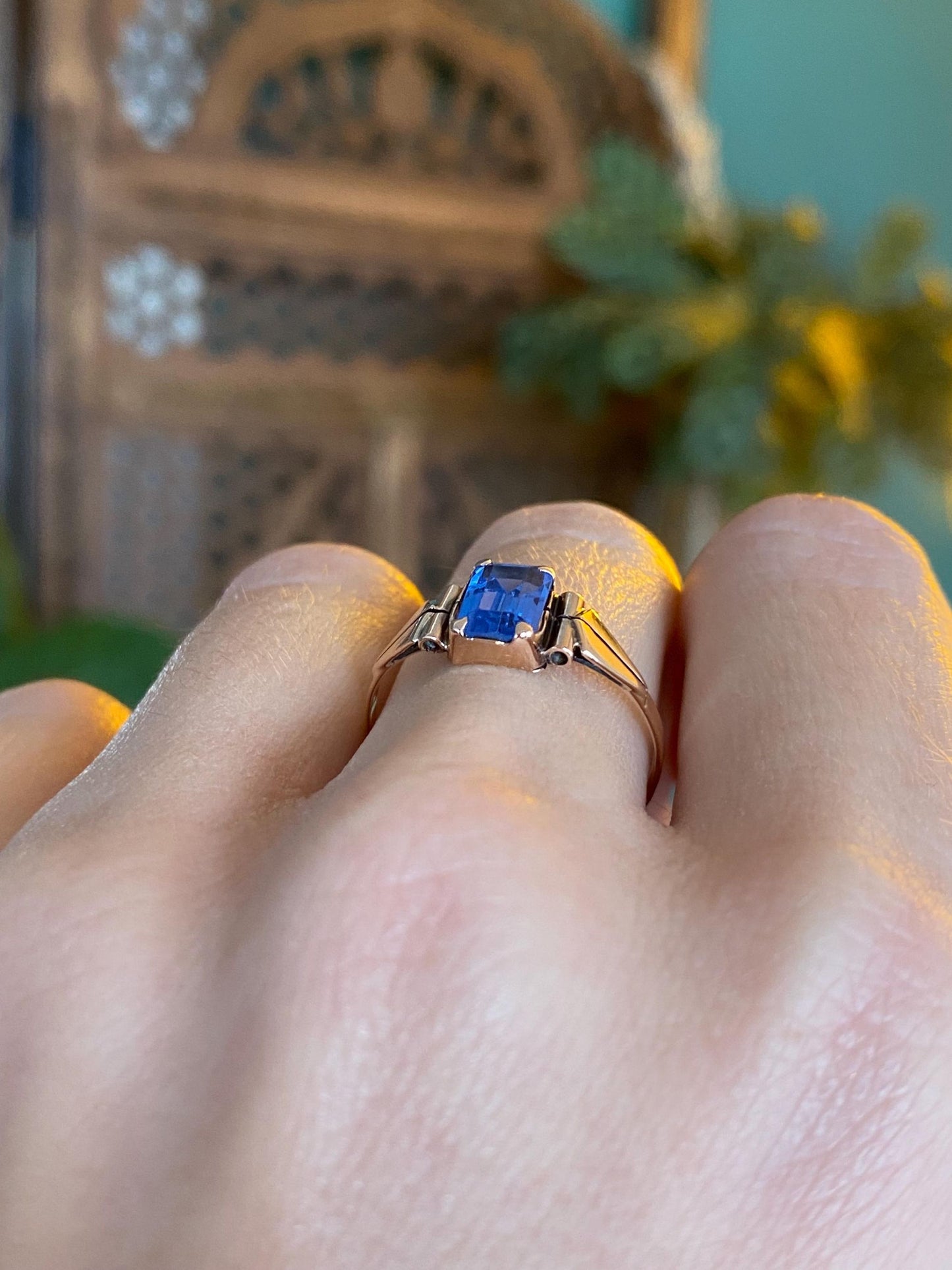 Vintage Solid 14k Rosey Gold Blue Spinel Ring - Size 7.75